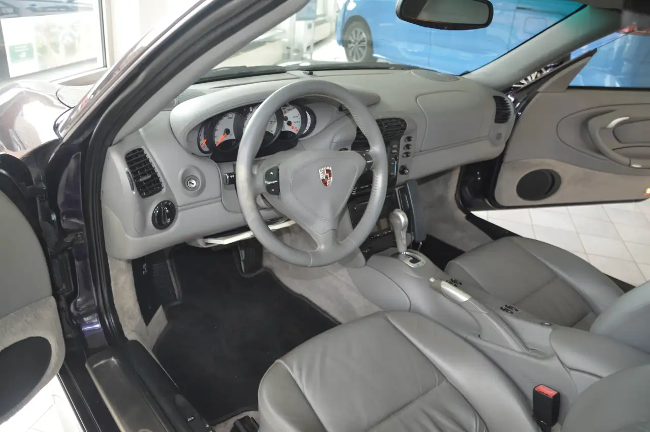 Porsche 996 911 Carrera 4 Cabrio Tiptronic, foto 3