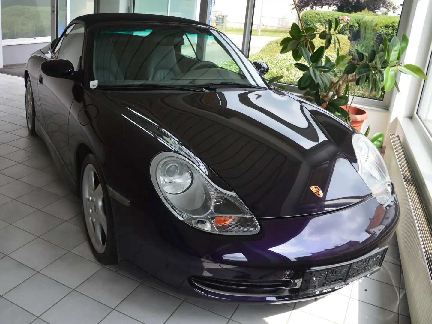 Porsche 996 911 Carrera 4 Cabrio Tiptronic Violett - 1