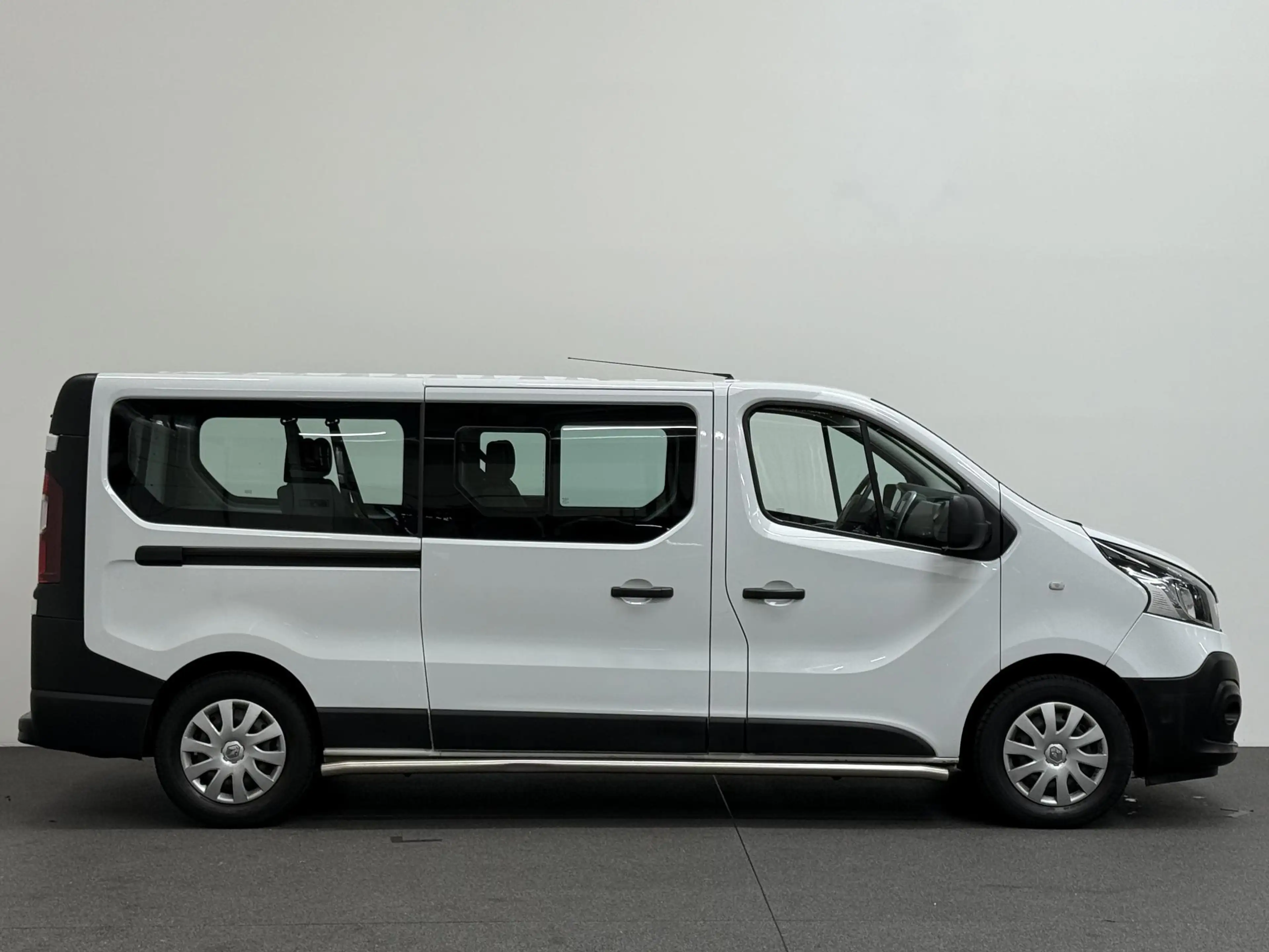 Renault Trafic Passenger 1.6 dCi Grand Zen Energy 9persoons PERSO — photo 5