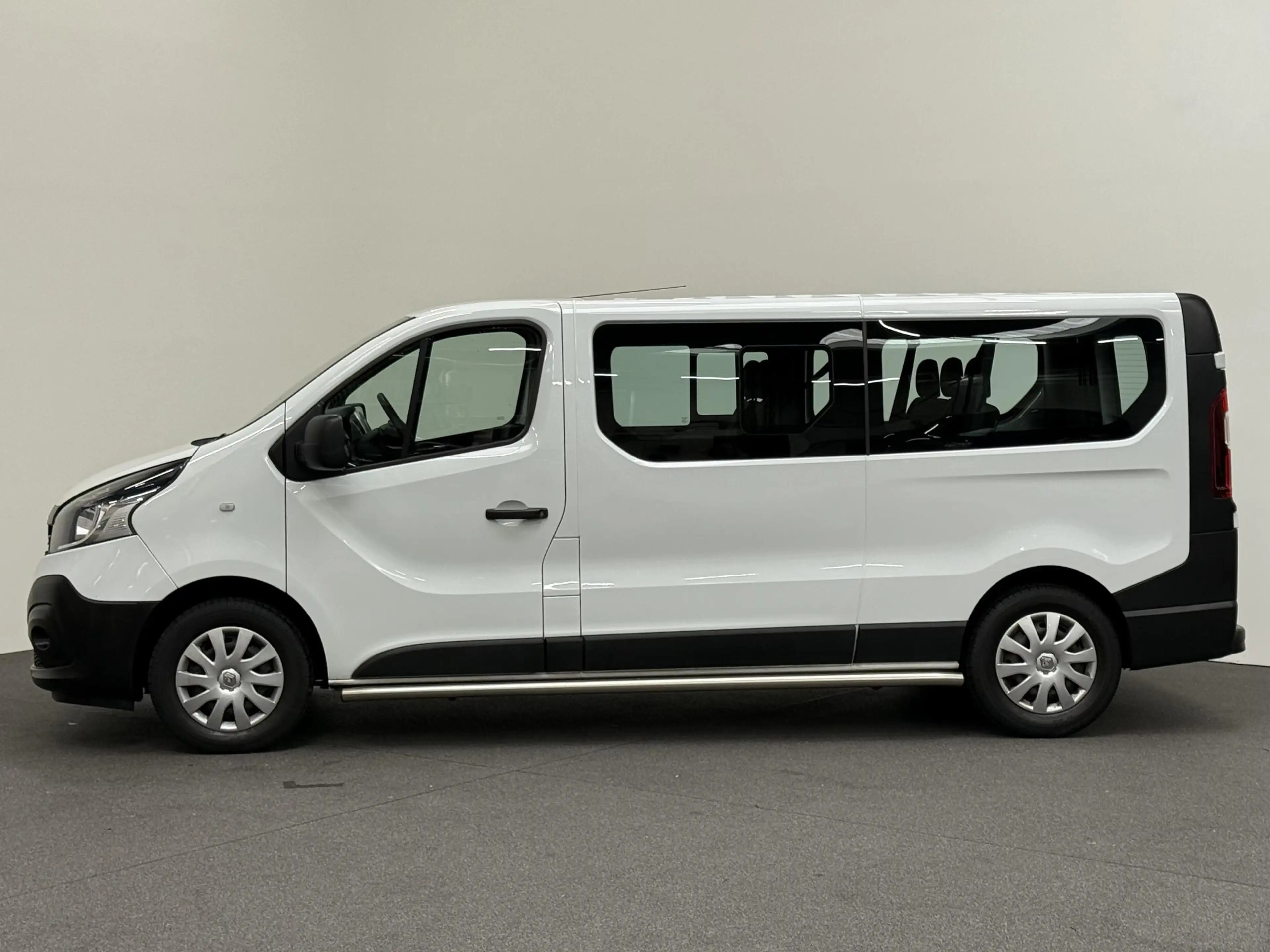 Renault Trafic Passenger 1.6 dCi Grand Zen Energy 9persoons PERSO — photo 4