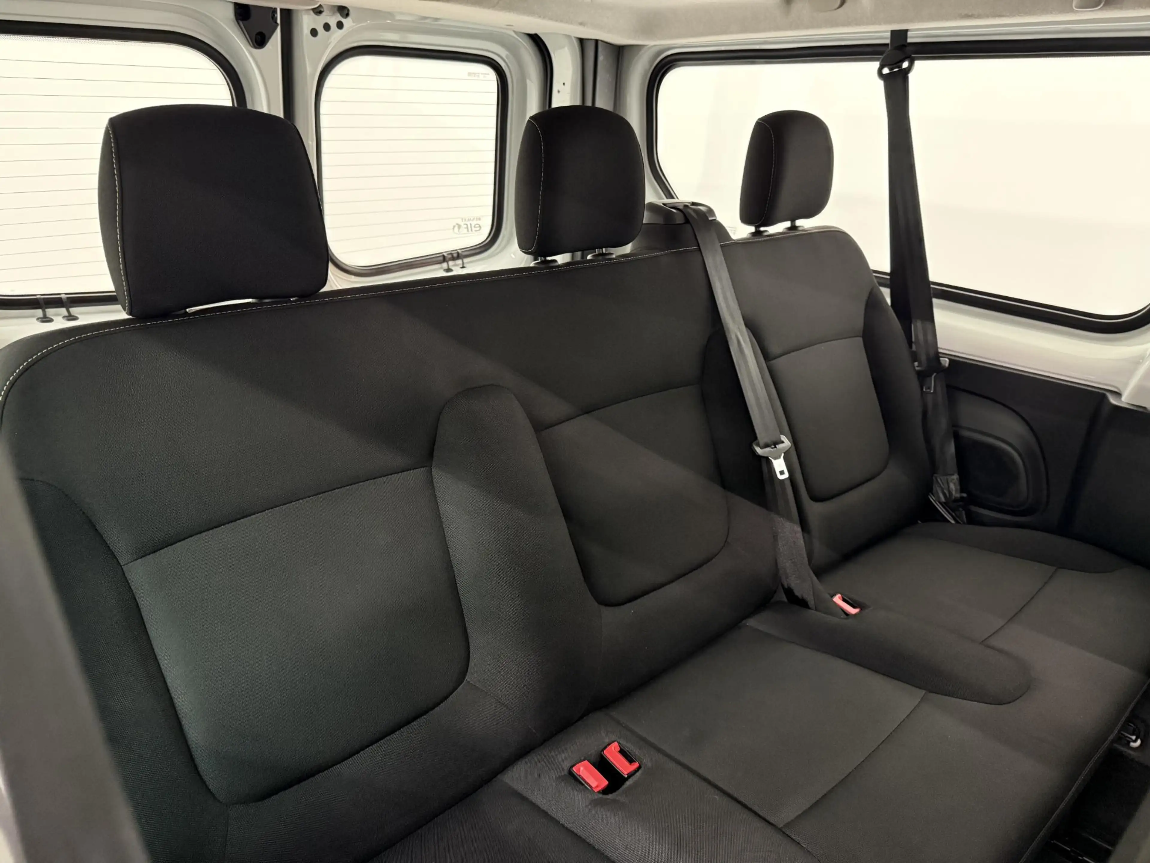 Renault Trafic Passenger 1.6 dCi Grand Zen Energy 9persoons PERSO — photo 9