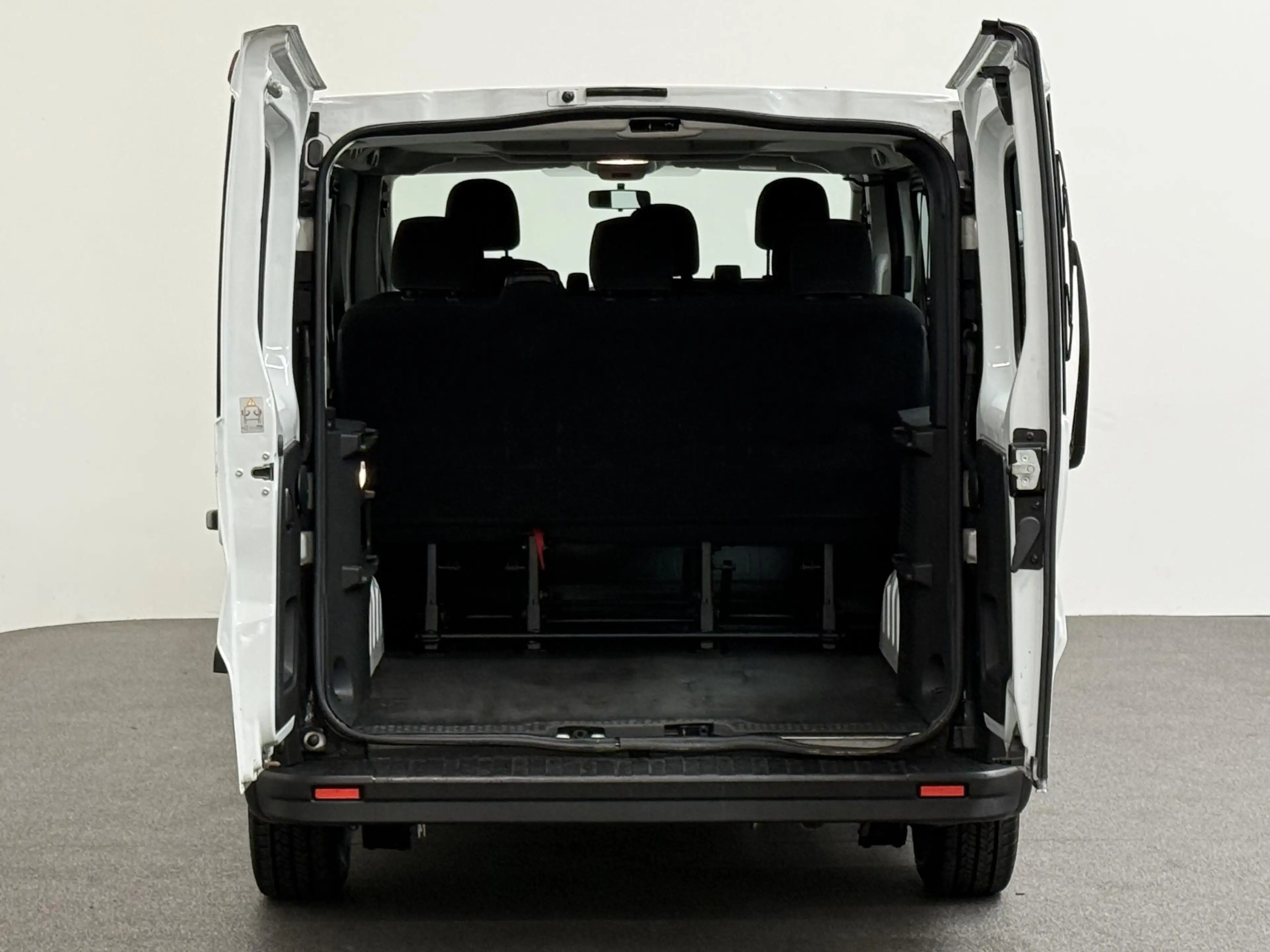 Renault Trafic Passenger 1.6 dCi Grand Zen Energy 9persoons PERSO — photo 3