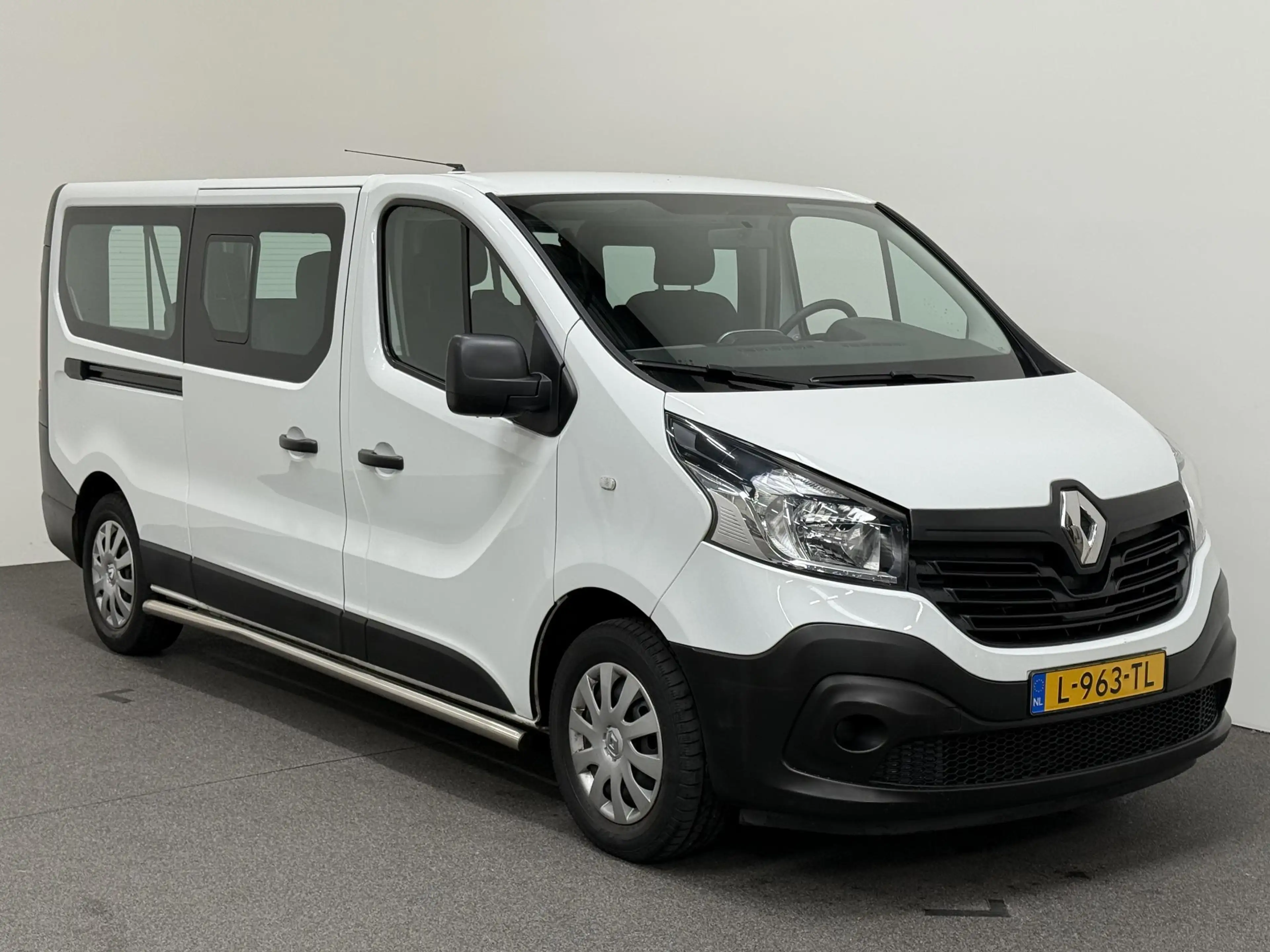 Renault Trafic Passenger 1.6 dCi Grand Zen Energy 9persoons PERSO — photo 12