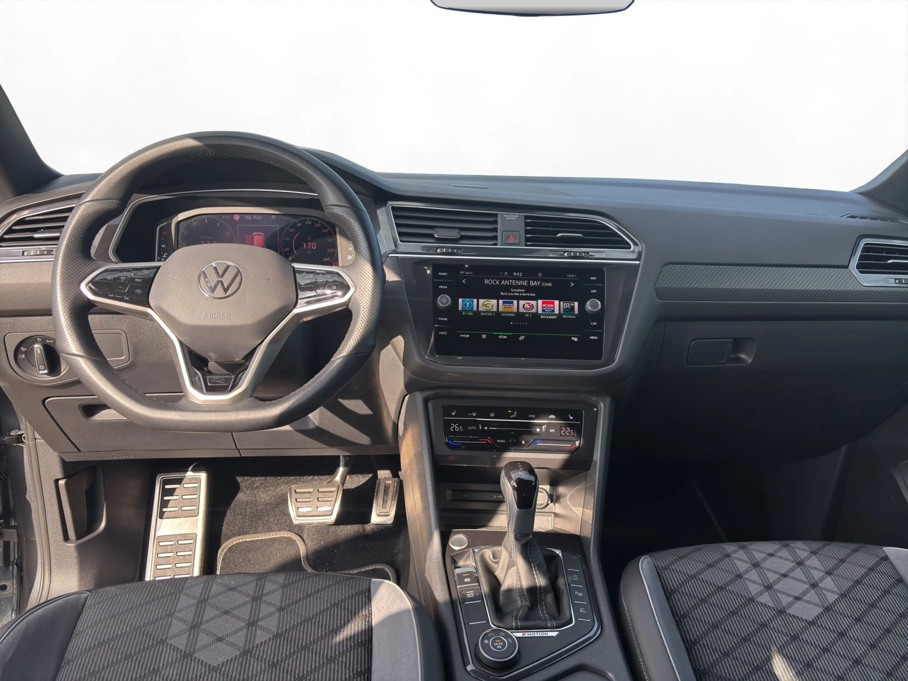 Volkswagen Tiguan Allspace 2.0 TSI DSG 4MOTION R-Line | AHK — photo 12