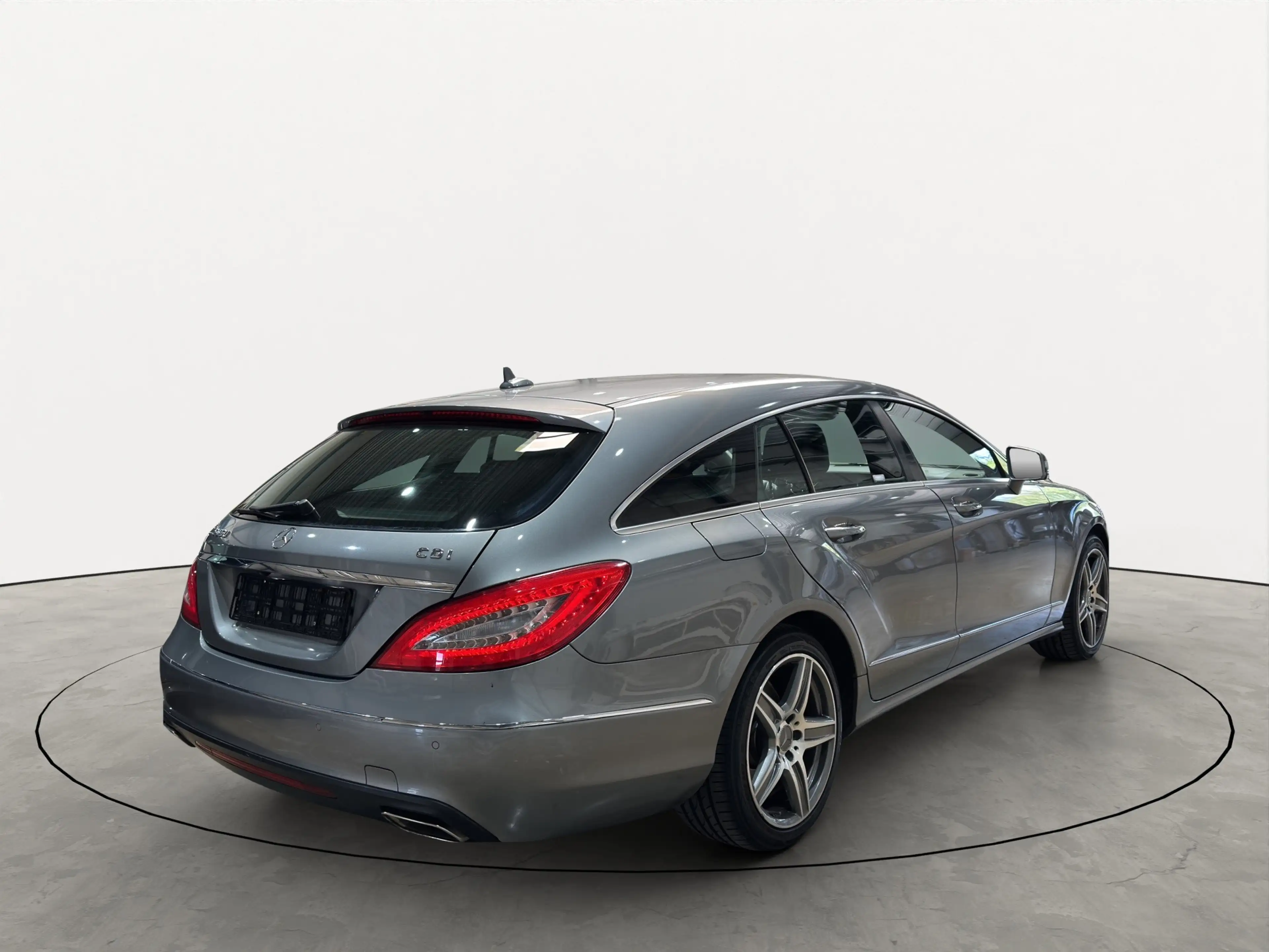 Mercedes-Benz CLS 350 d / PANO / ALCANTARA / KOELING / MEMORY — photo 8