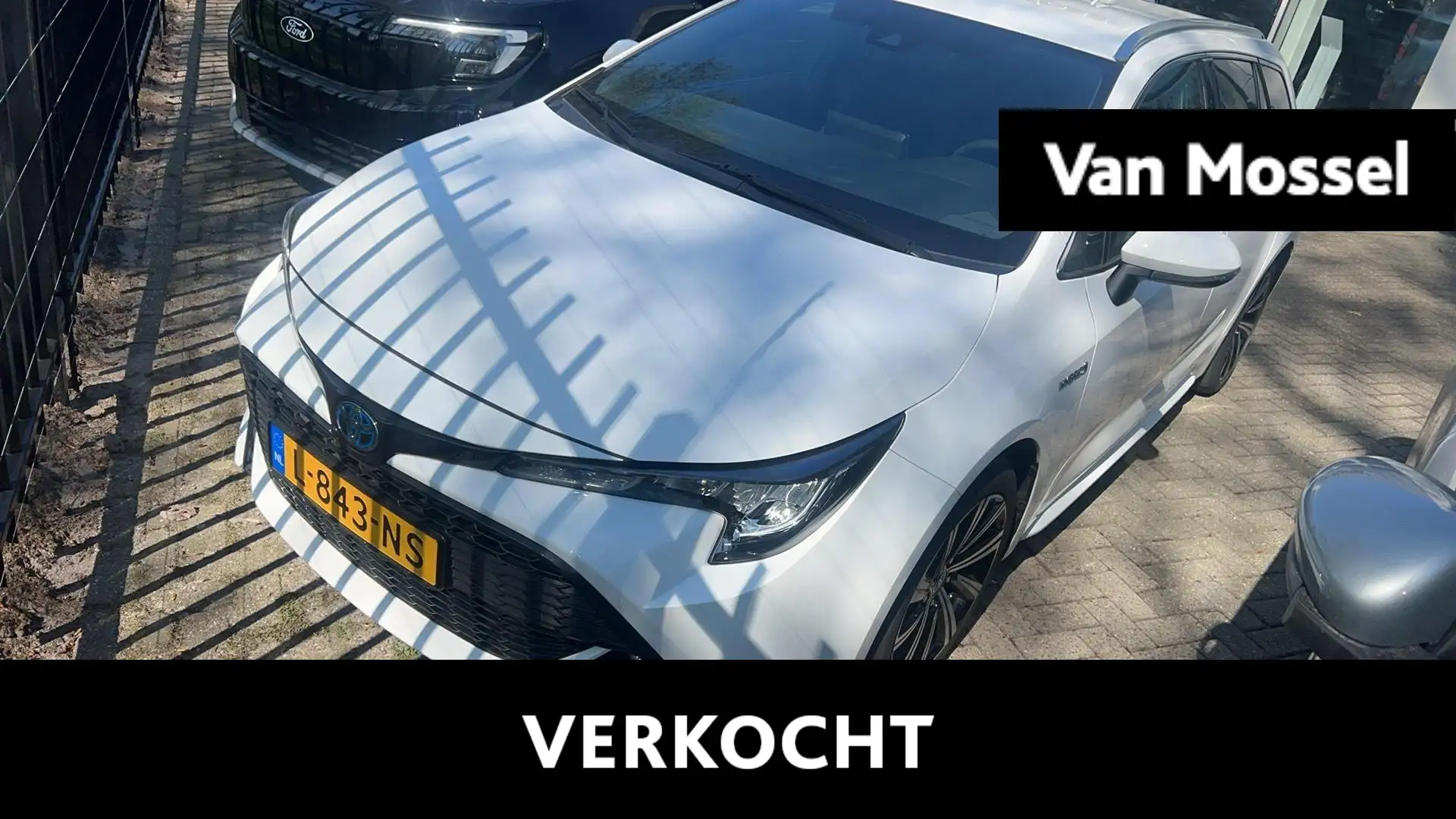 Toyota Corolla Touring Sports 1.8 Hybrid Dynamic Aut. | LMV | Cru Blanco - 1