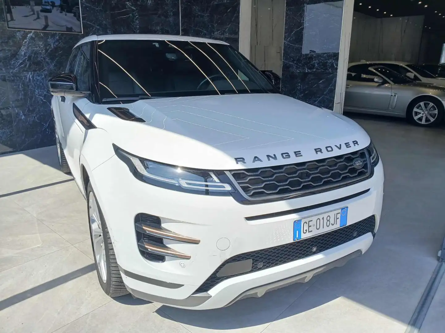 Land Rover Range Rover Evoque 2.0D I4 163 CV R-Dynamic S Bianco - 2