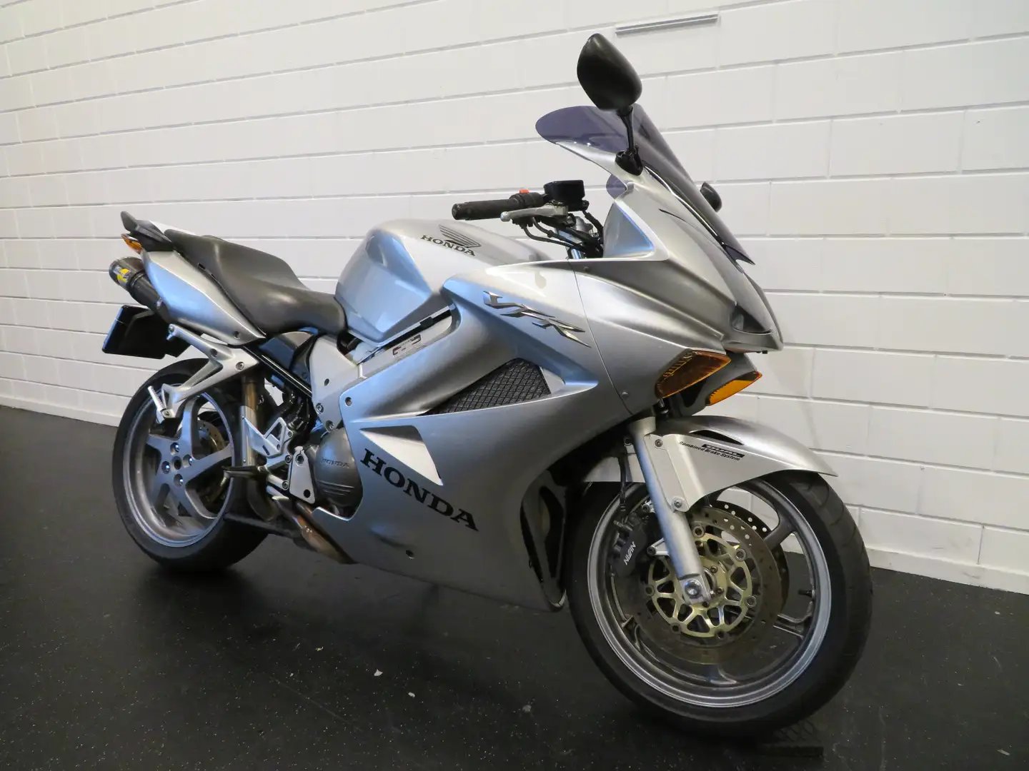 Honda VFR 800 STRAKKE TOURER!! LEO-VINCE Zilver - 2
