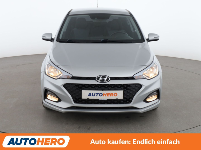 Hyundai i20 1.0 TGDI Trend*TEMPO*PDC*SHZ*ALU*KLIMA* — photo 9