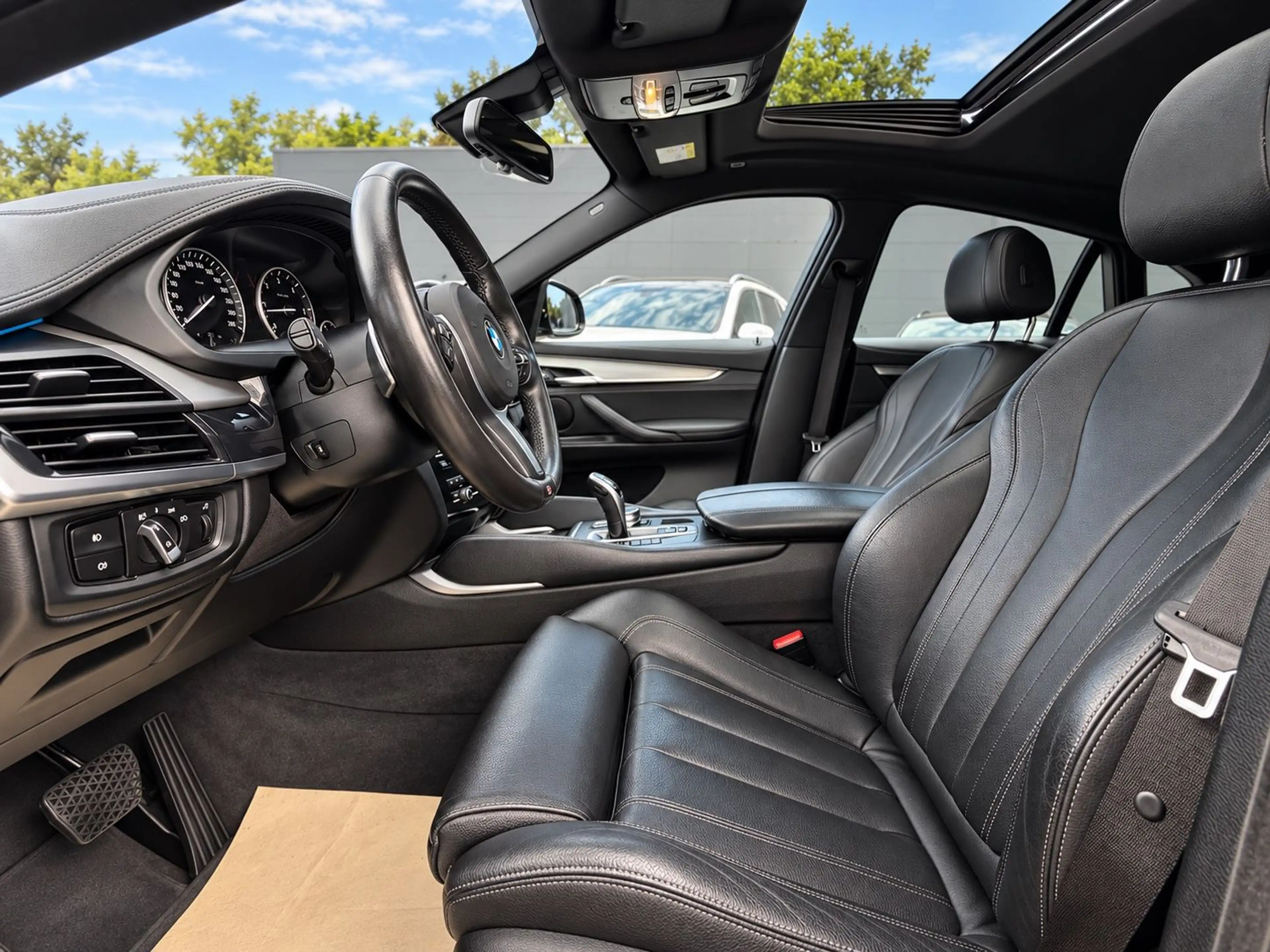 BMW X6 xDrive 40 d M-Paket/HUD/Schiebedach/Stand-Hzg — photo 10