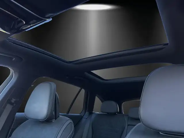 Mercedes-Benz C Class view 14