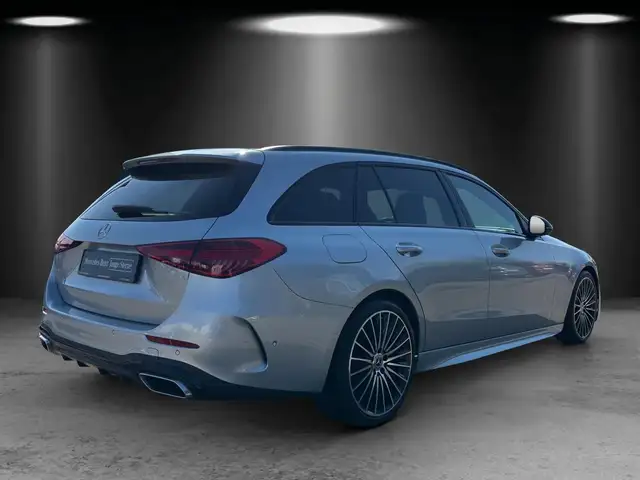 Mercedes-Benz C Class view 6