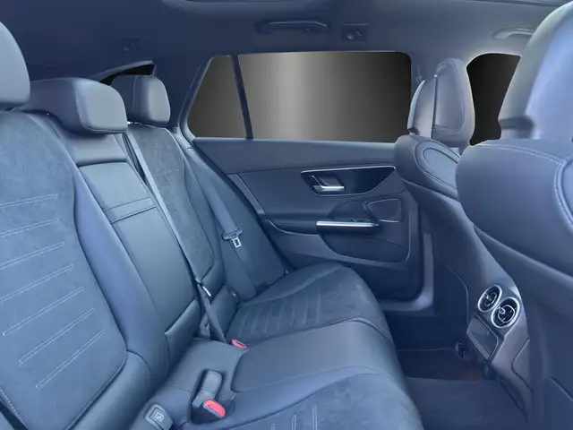 Mercedes-Benz C Class view 15