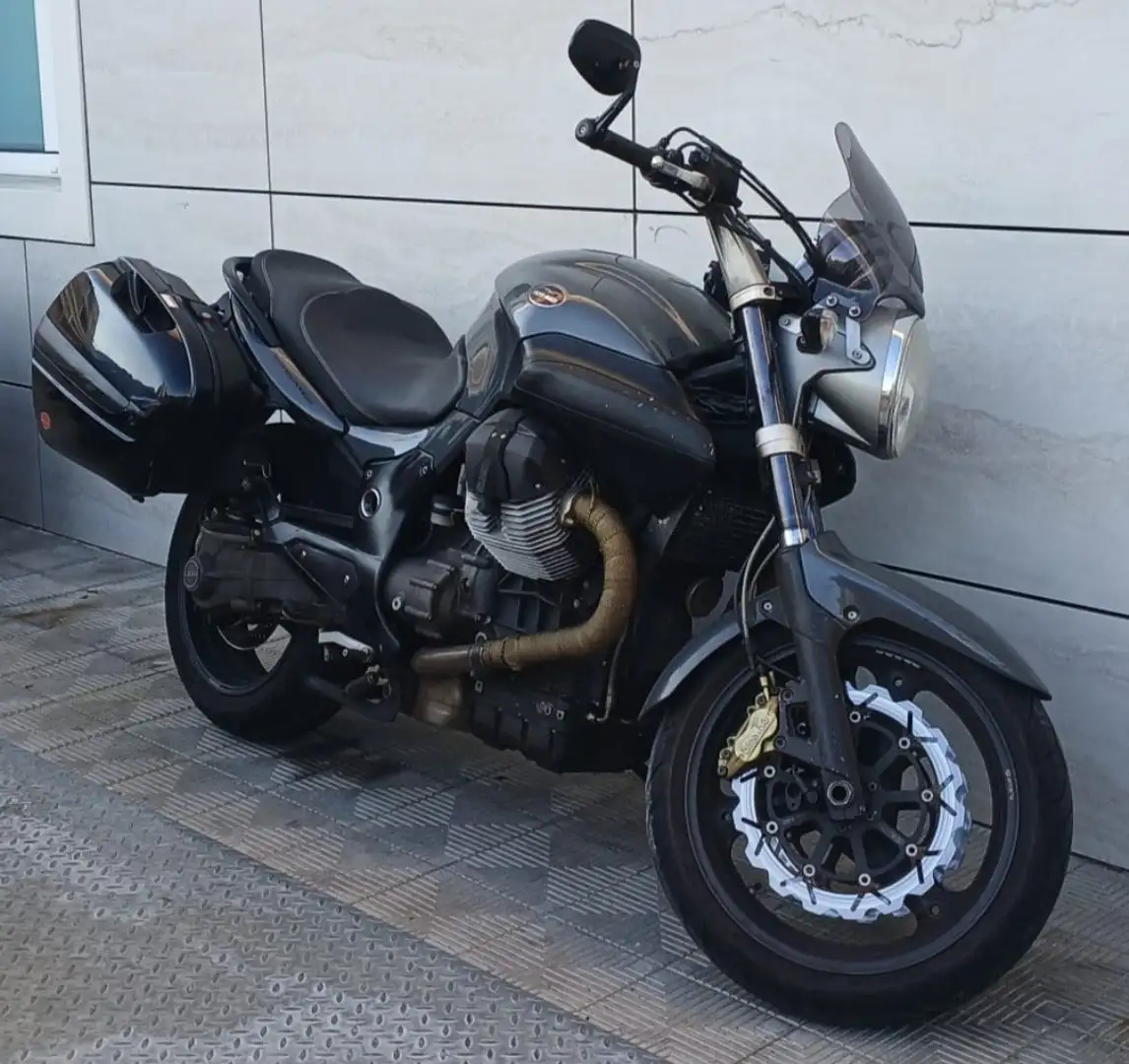Moto Guzzi Breva 1100 - 2
