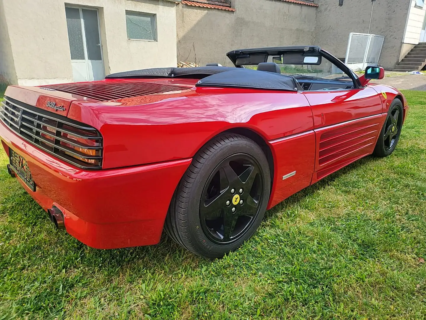 Ferrari 348 spyder Červená - 2