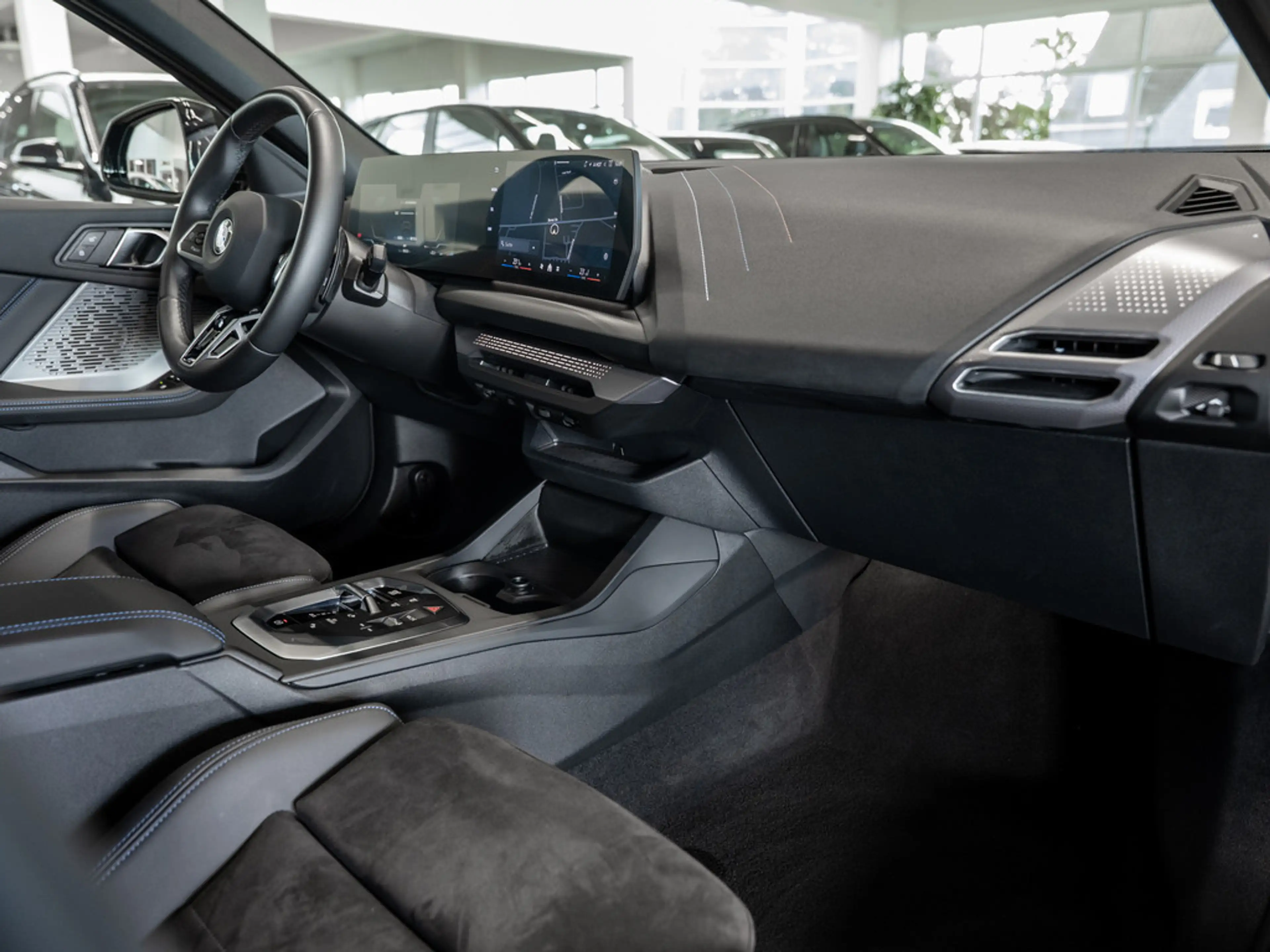 BMW 116 M-Sport LED NAVI KAMERA SHZ PDC KLIMA — photo 8