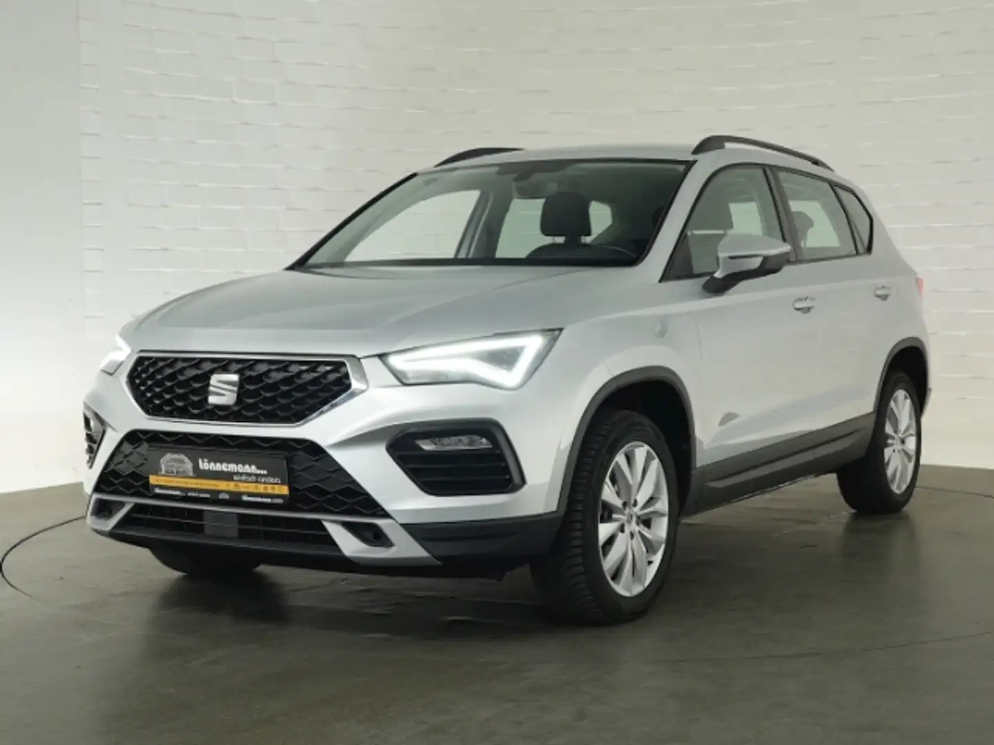 SEAT Ateca STYLE TSI DSG+VOLL LED+NAVI+RÜCKFAHRKAMERA+SITZ-/L Silber - 2