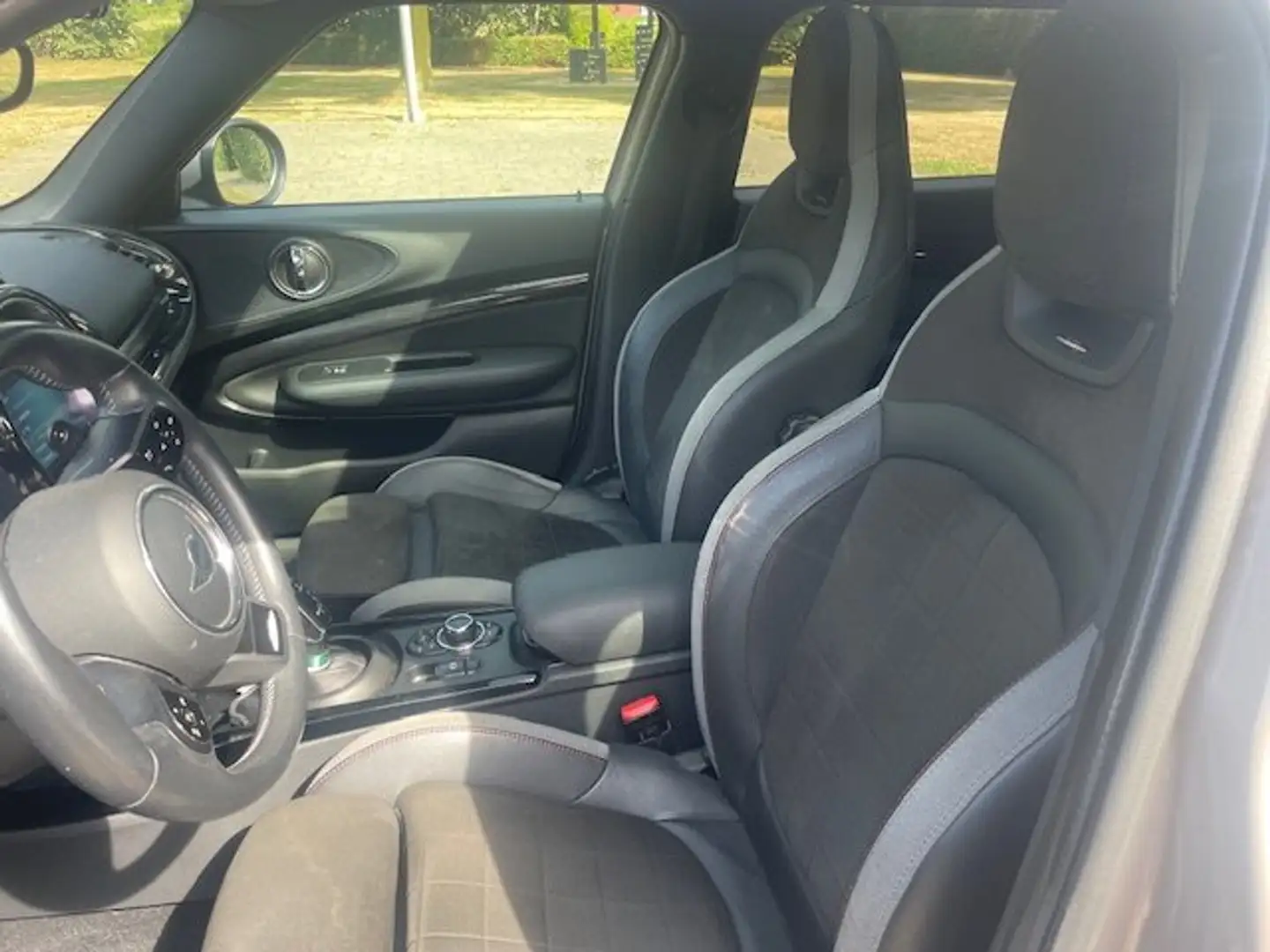 MINI John Cooper Works Clubman Mini John Cooper Works Clubman Beige - 2