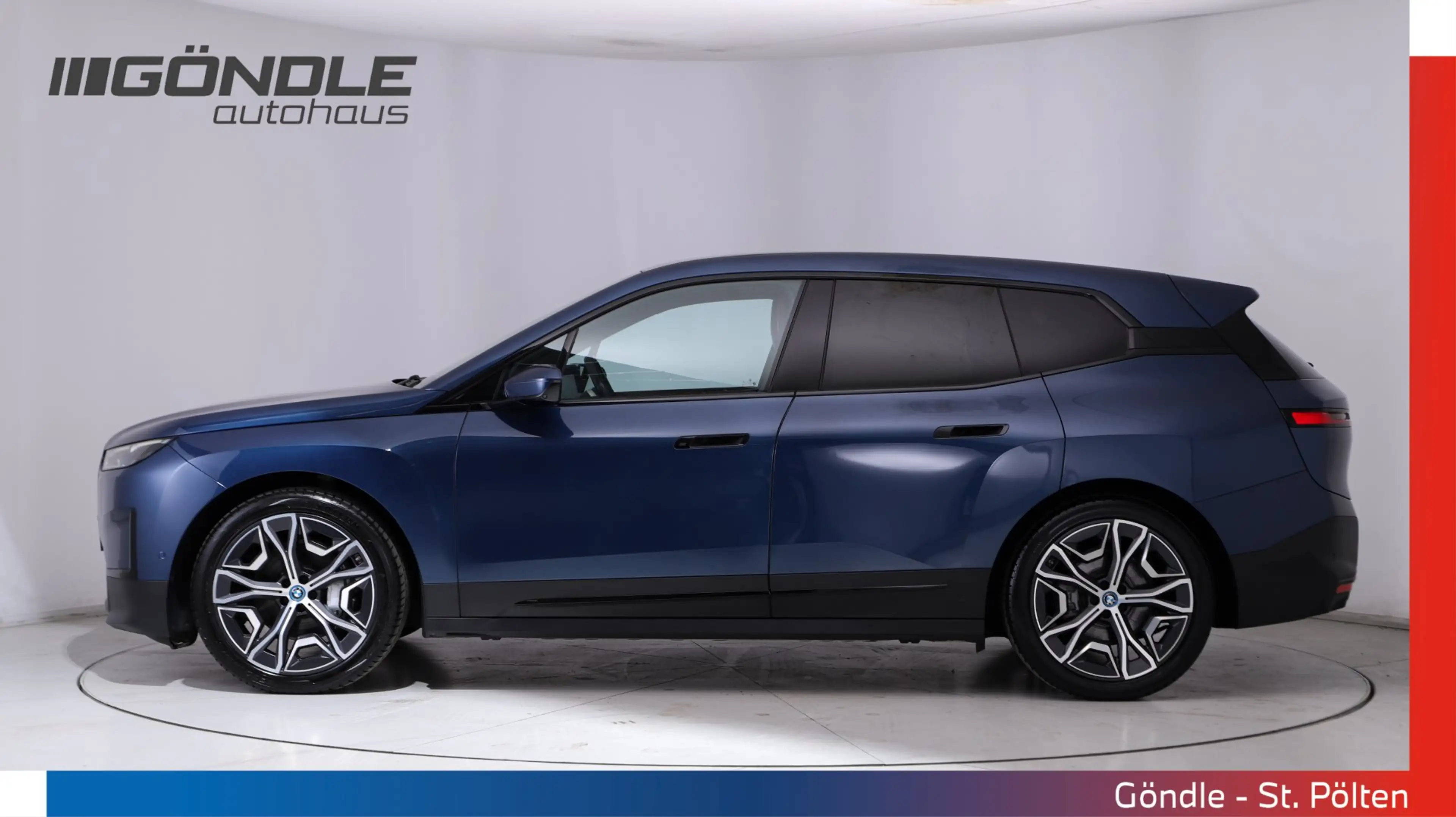 BMW iX xDrive40 — photo 3