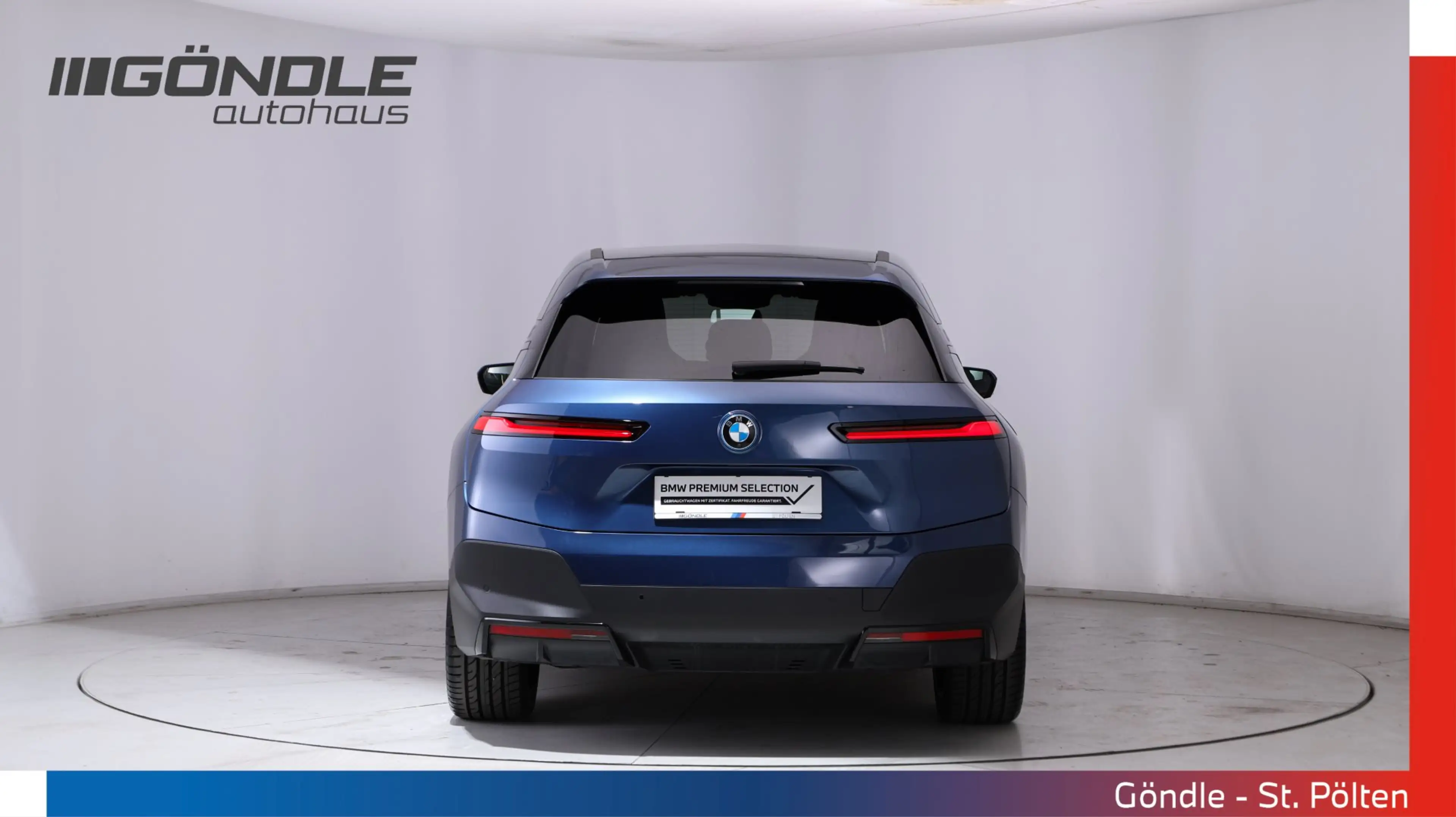 BMW iX xDrive40 — photo 4