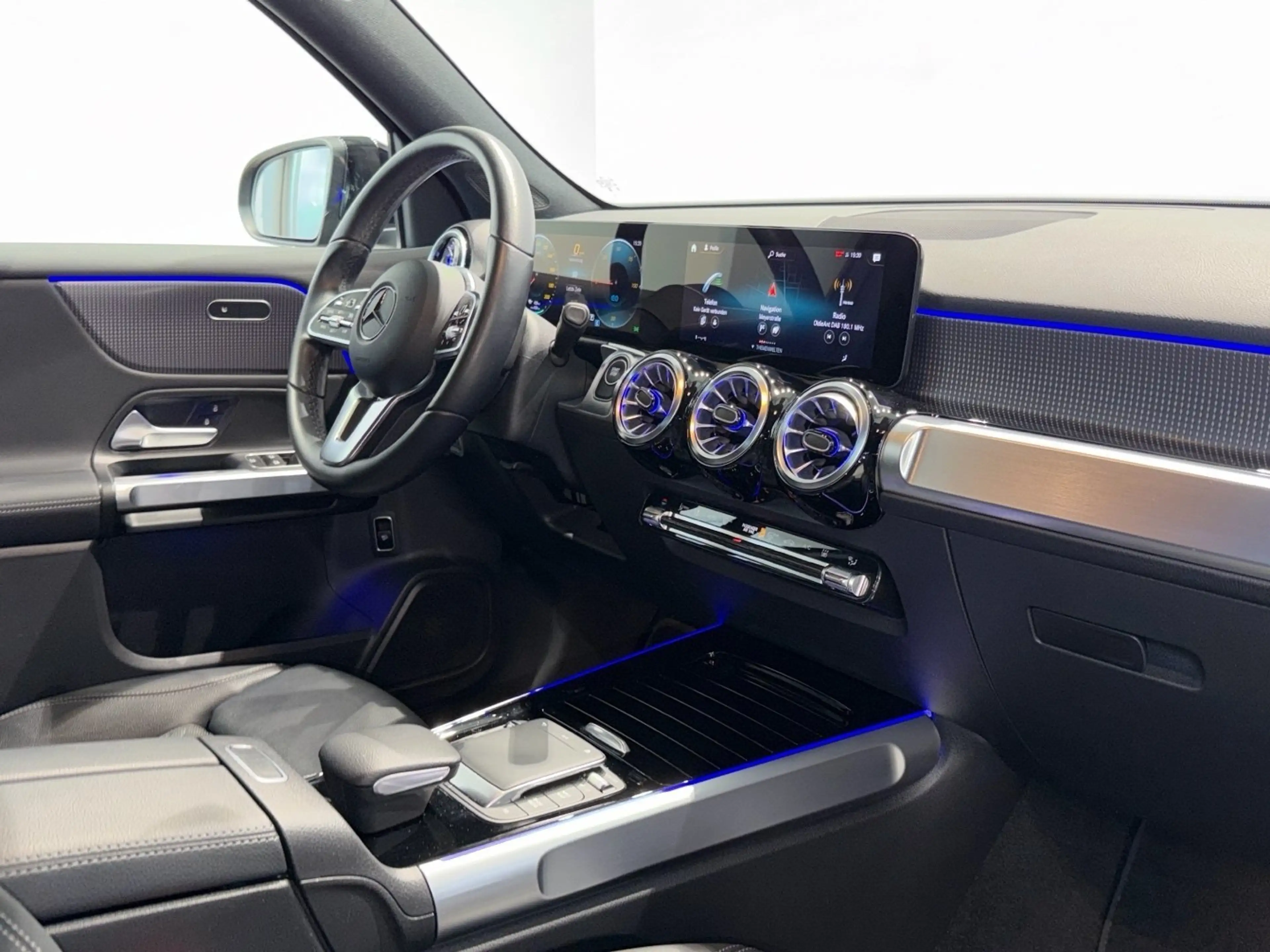 Mercedes-Benz EQB 250 Progressive Night Totwinkel Ambiente LED — photo 13