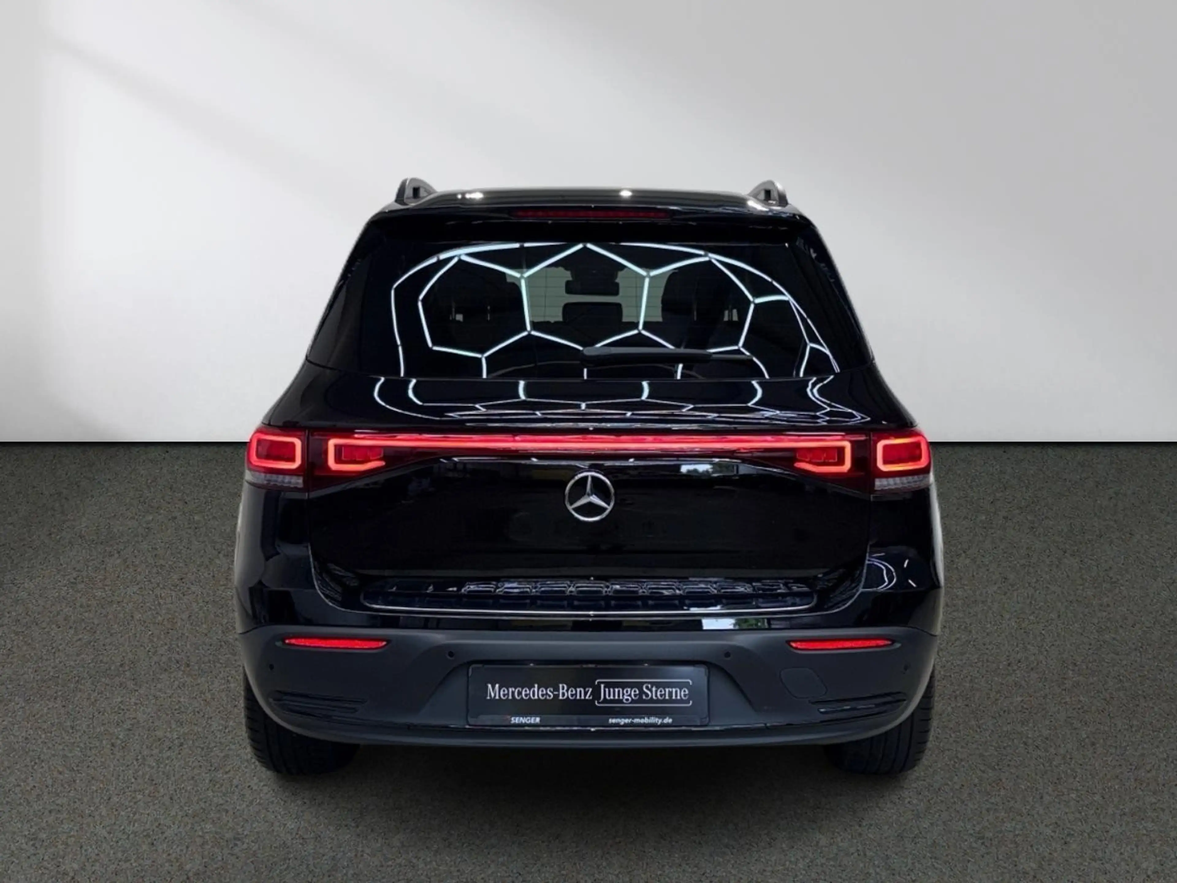 Mercedes-Benz EQB 250 Progressive Night Totwinkel Ambiente LED — photo 6