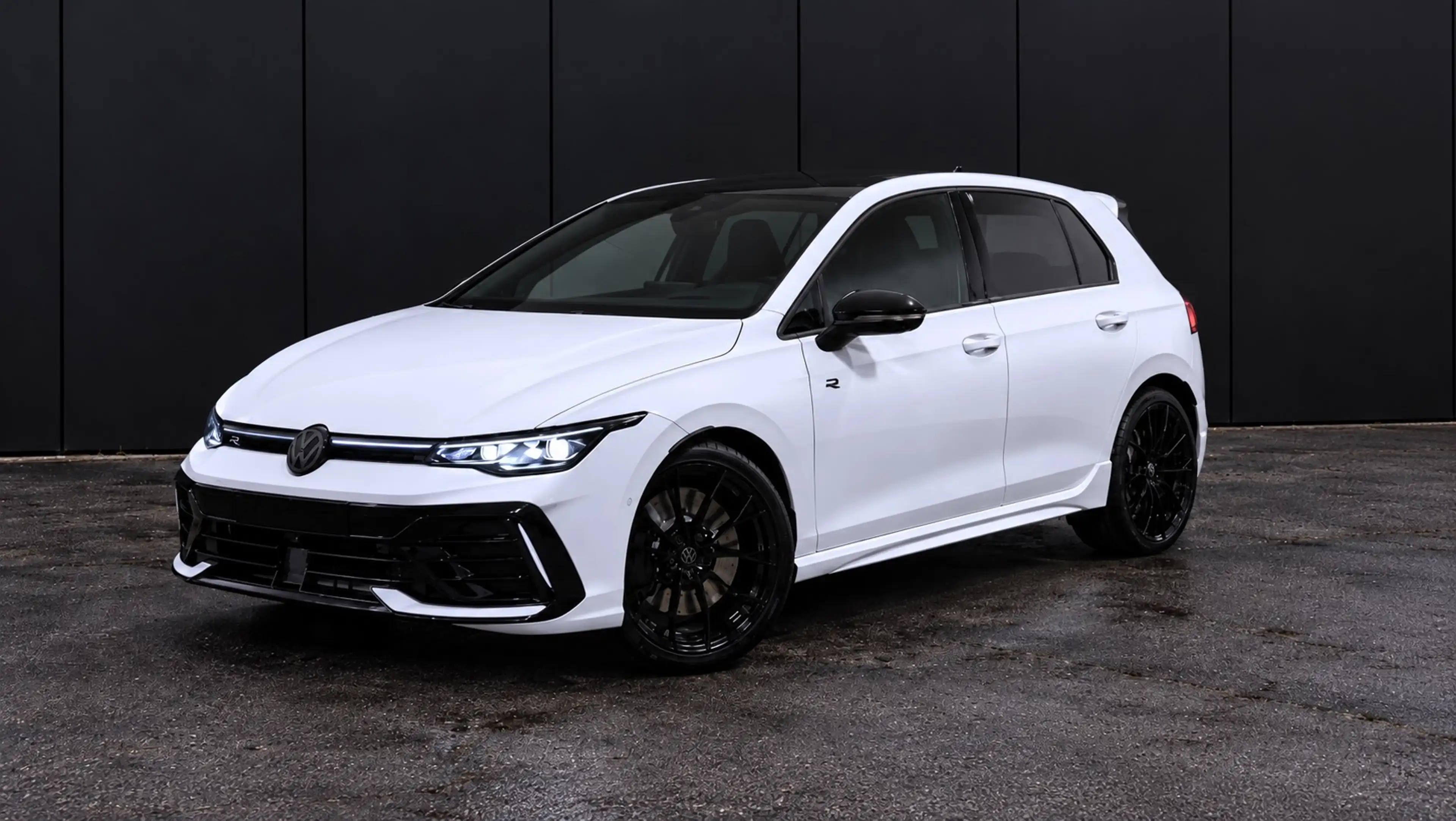 Volkswagen Golf R Golf R 2.0 TSI 4Motion Black Edition DSG Black Edition — photo 2