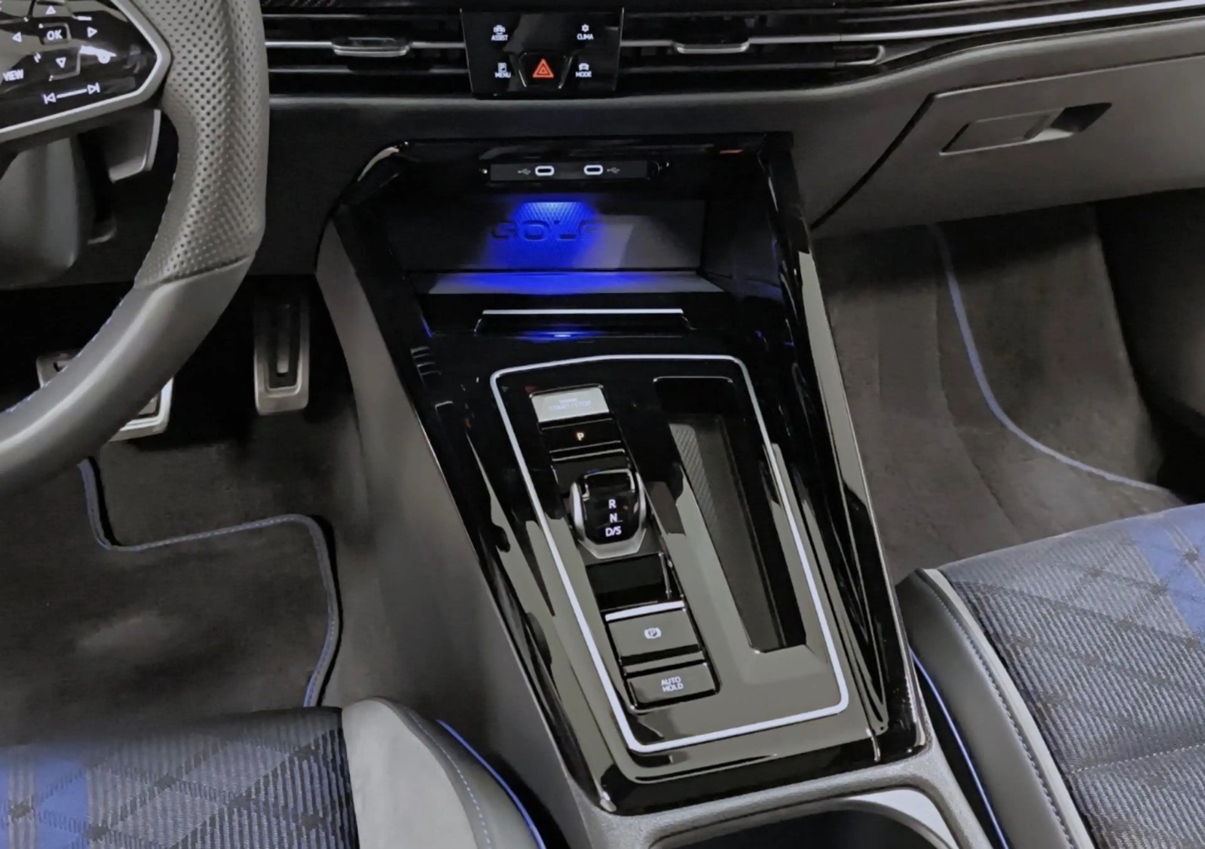Volkswagen Golf R Golf R 2.0 TSI 4Motion Black Edition DSG Black Edition — photo 10