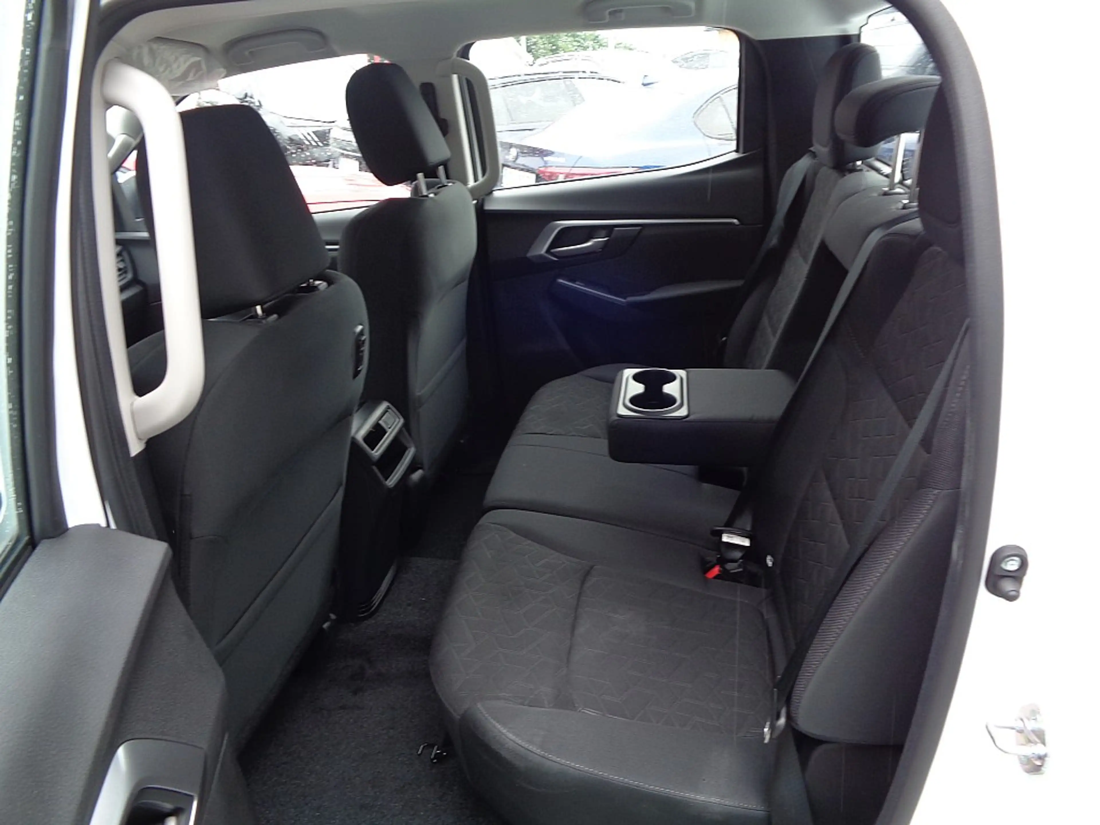 Isuzu D-Max D-MAX Double Cab 4x4 LS A/T NOVA-FREI — photo 12
