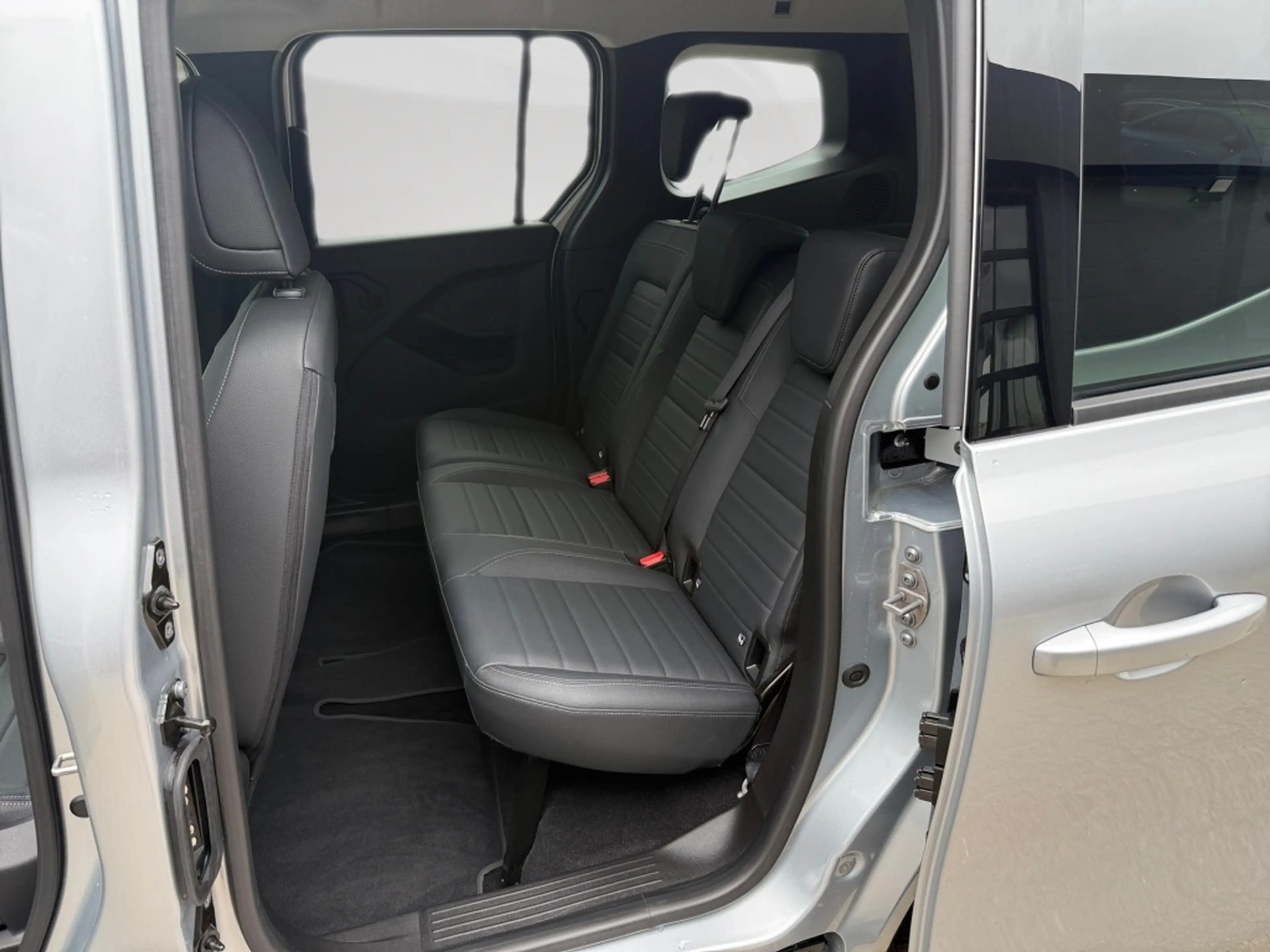 Mercedes-Benz T-Class T 180 PROGRESSIVE STANDARD NAVI KLIMA AUTOM LED — photo 14