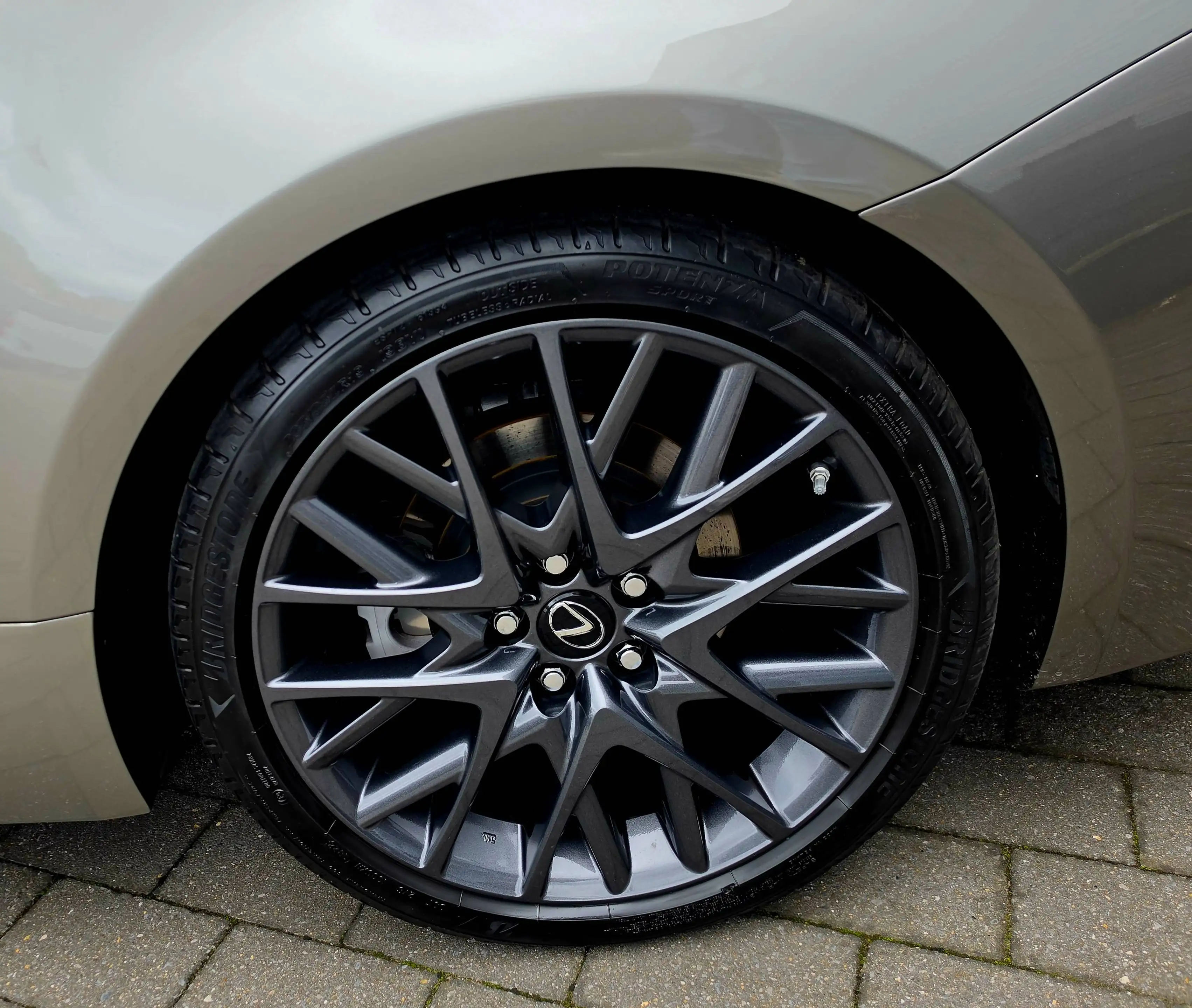 Lexus RC 300h RC 300h 2.5i F Sport Line 73000 KM Garantie & Car-Pass — photo 12