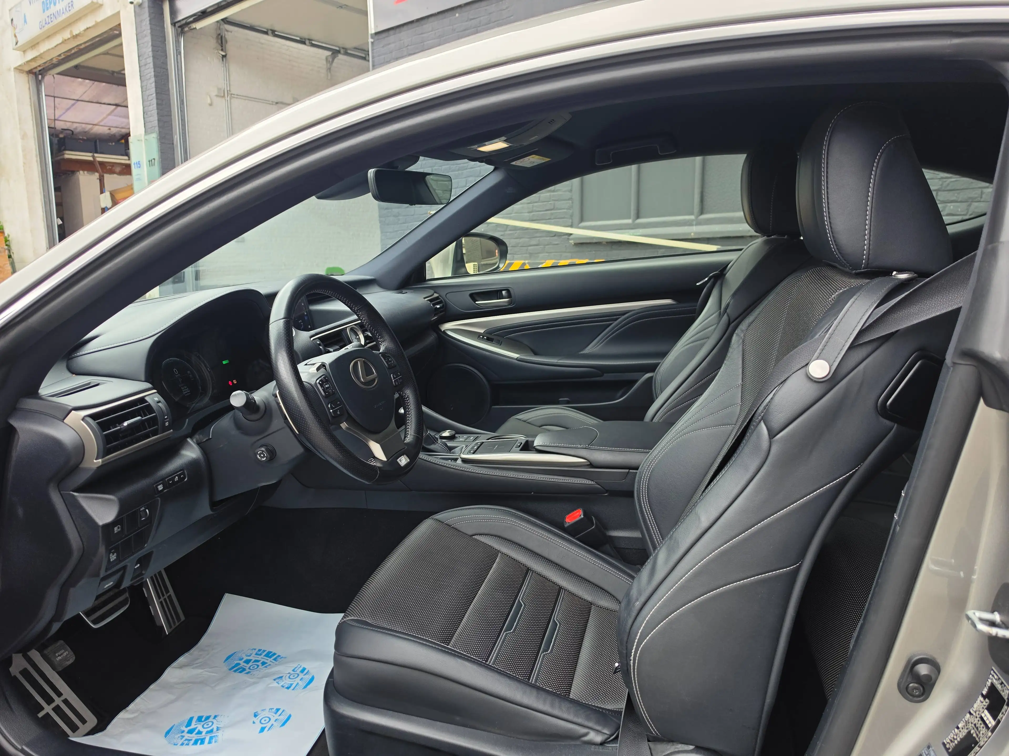 Lexus RC 300h RC 300h 2.5i F Sport Line 73000 KM Garantie & Car-Pass — photo 13