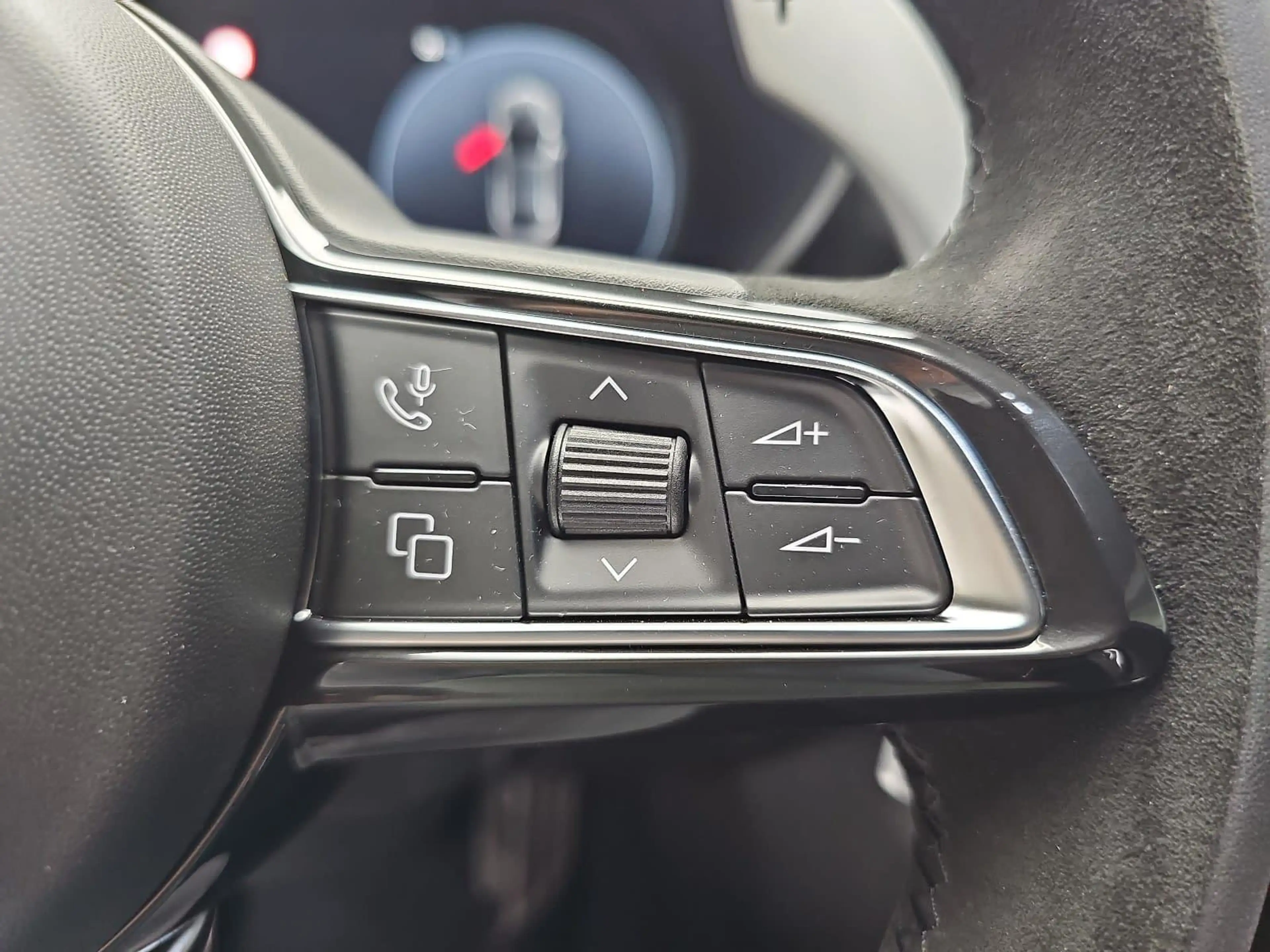 Alfa Romeo Giulia GIULIA 2.9 V6 BI-TURBO QUADRIFOGLIO ORO — photo 14