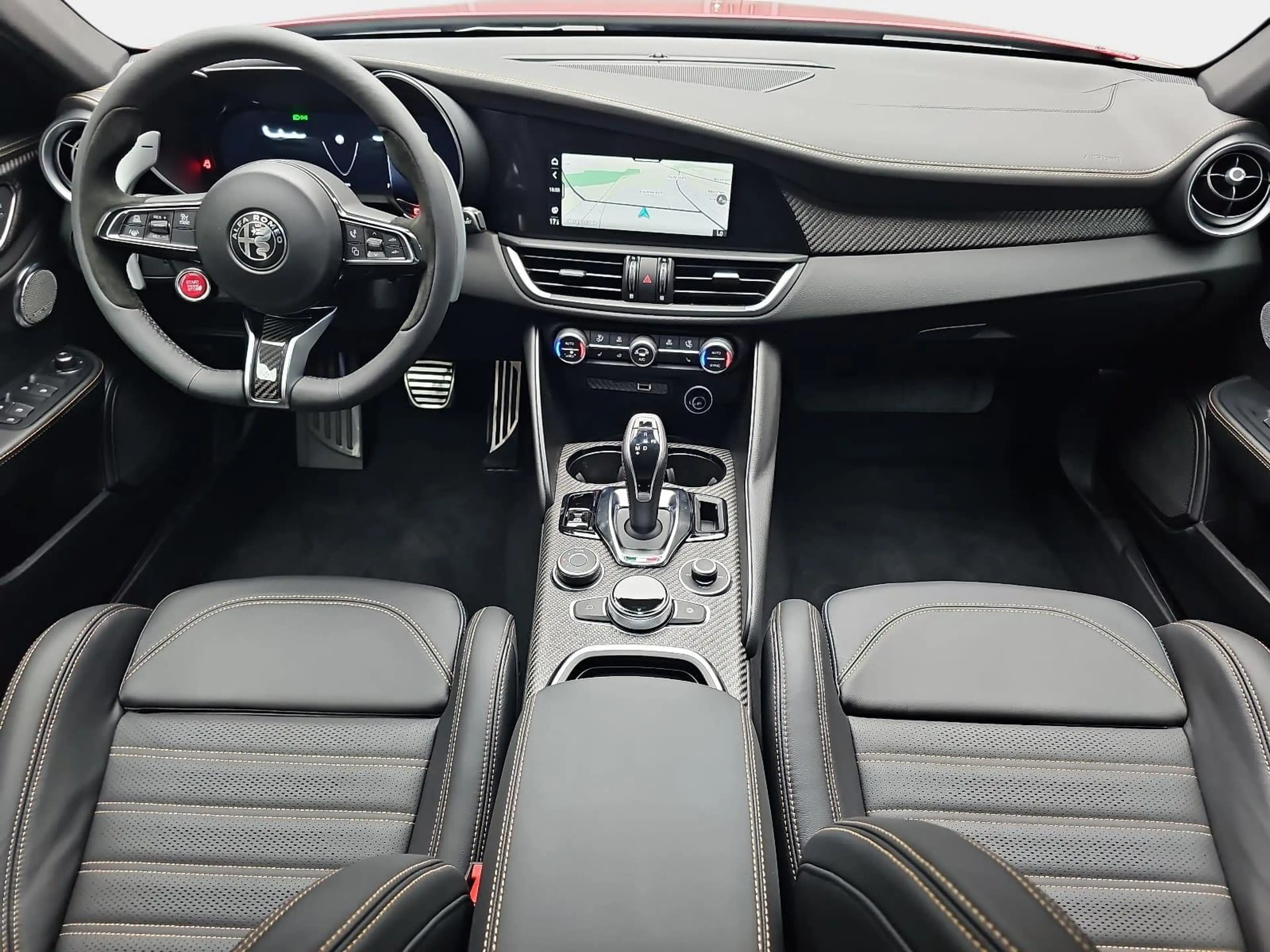 Alfa Romeo Giulia GIULIA 2.9 V6 BI-TURBO QUADRIFOGLIO ORO — photo 8