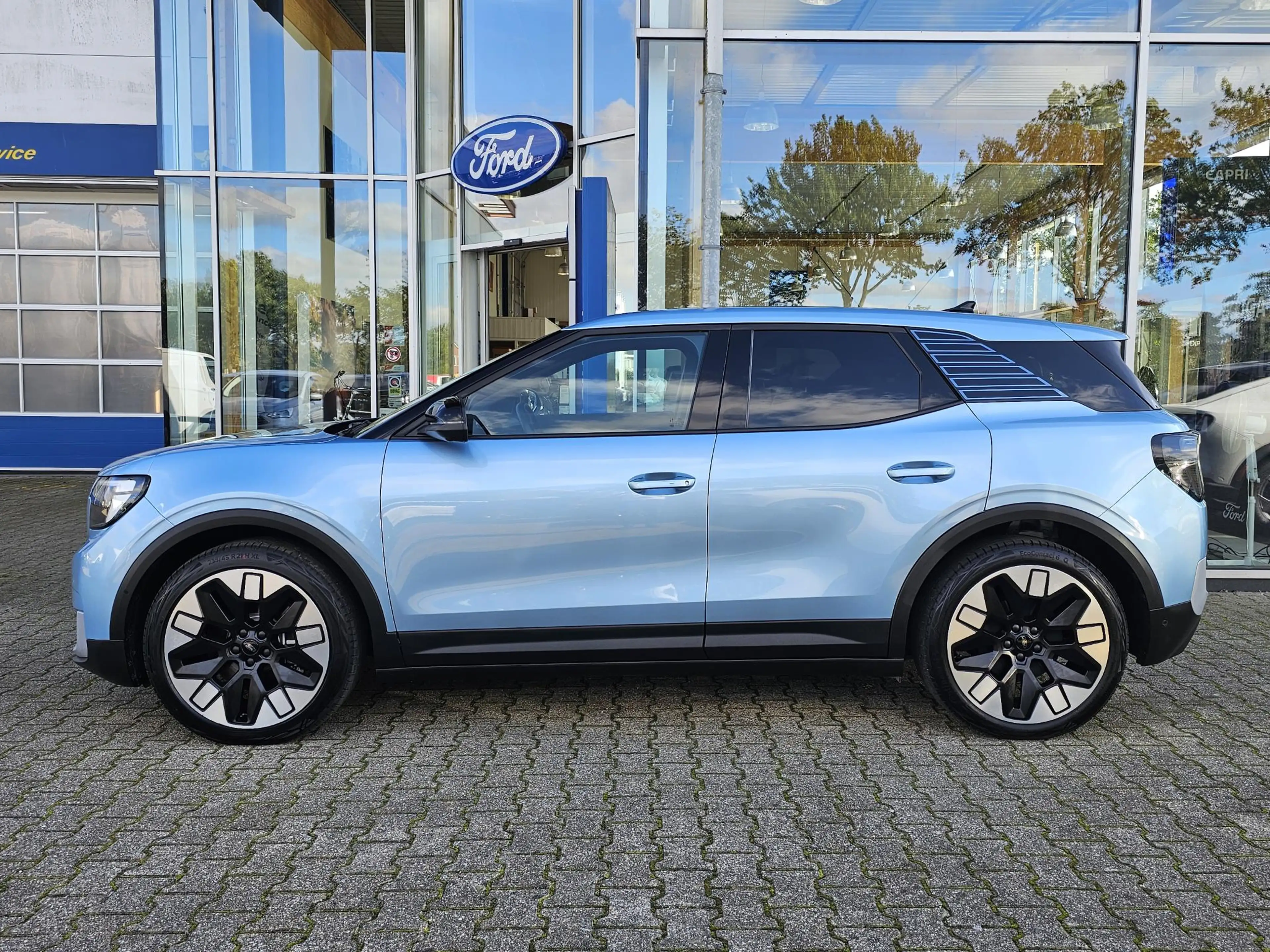 Ford Explorer Premium Extended Range RWD 77 kWh 286pk | Driver A — photo 2