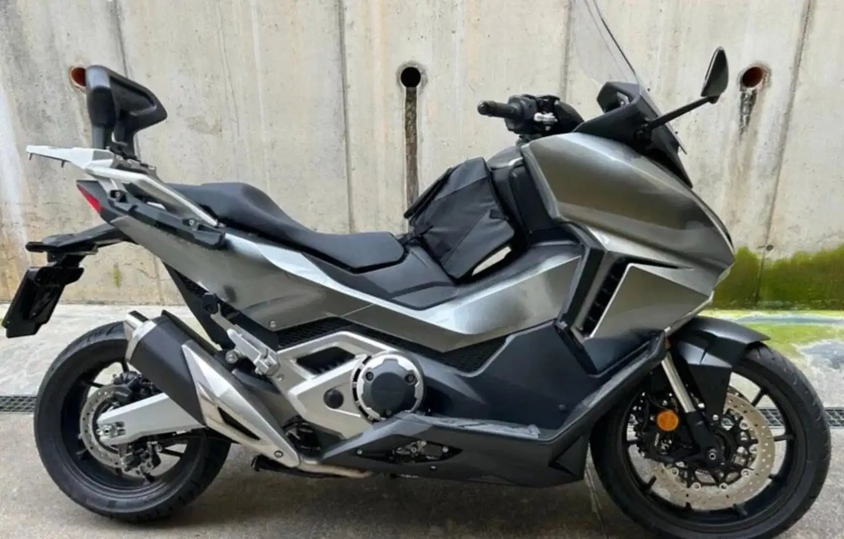 Honda Forza 750 DCT Travel Grigio - 2