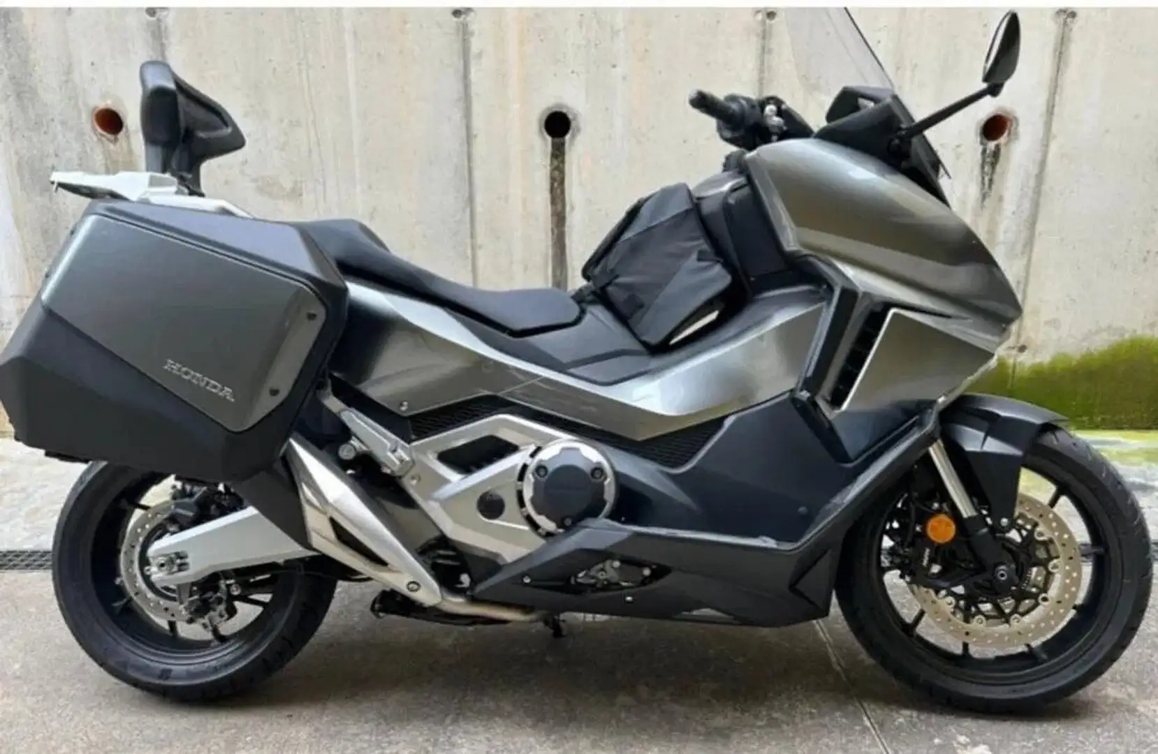 Honda Forza 750 DCT Travel Grigio - 1