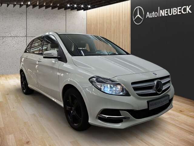 Mercedes-Benz B 250 2015 photo 5