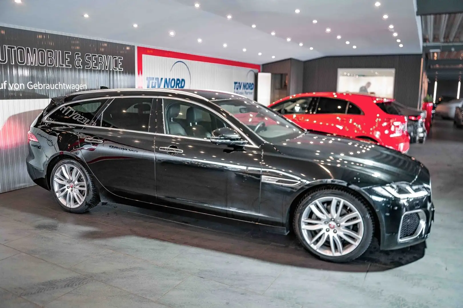 Jaguar XF Sportbrake S D200 Leder AHK 360*Kam ACC LED Schwarz - 2