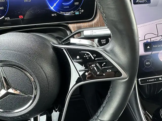 Mercedes-Benz EQS SUV 450 4Matic 108kWh Aut.7-SITZER, Panorama, 3... Ansicht 24