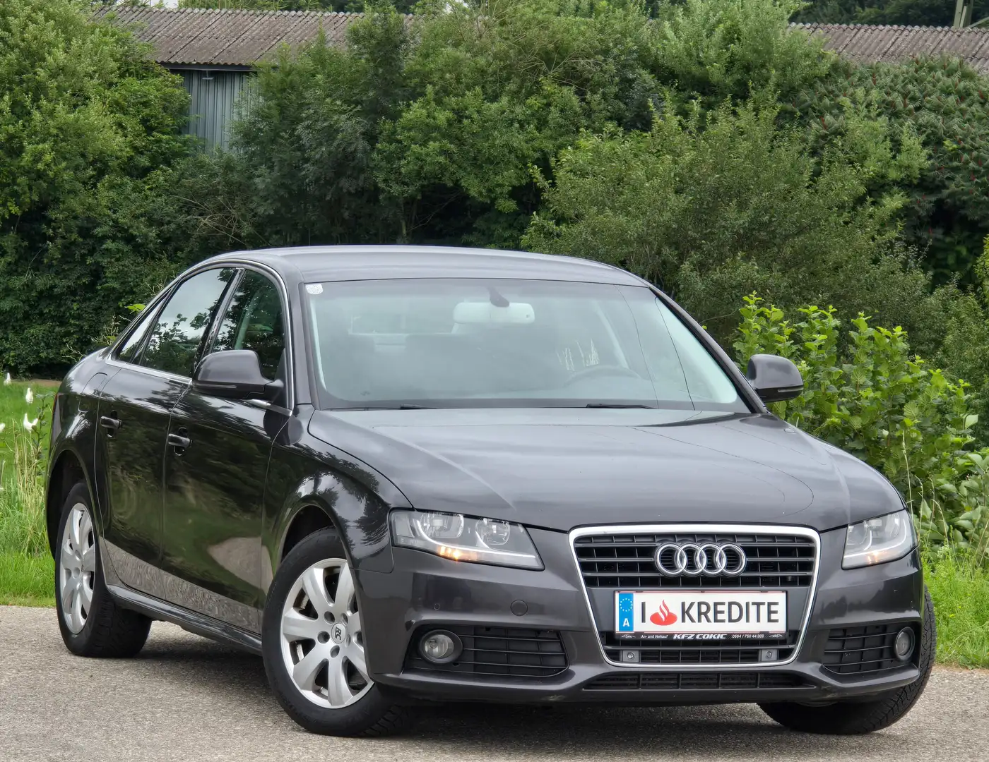 Audi A4 2,0TDI Top*Kredit*Tempomat*Sitzheizung*Pickerl Neu Grau - 2