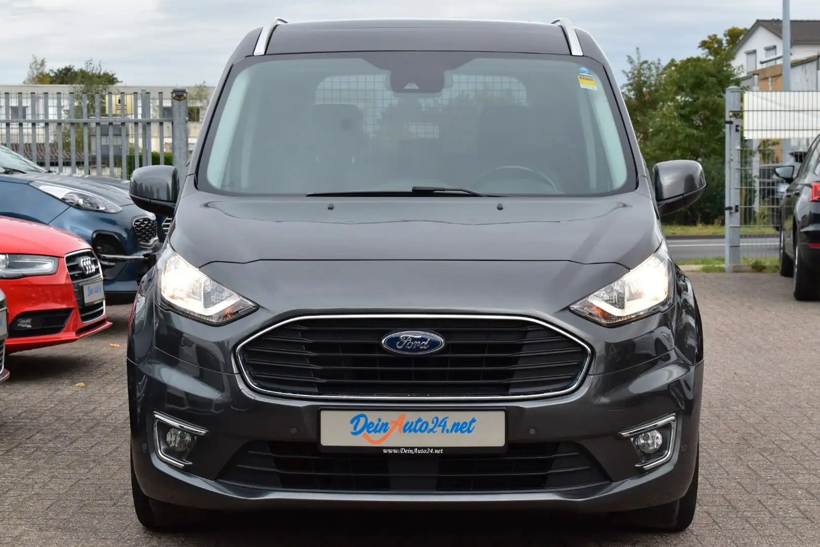 Ford Tourneo Connect Titanium S/S 1.Hd.|Scheckh.|Pano Rot - 2