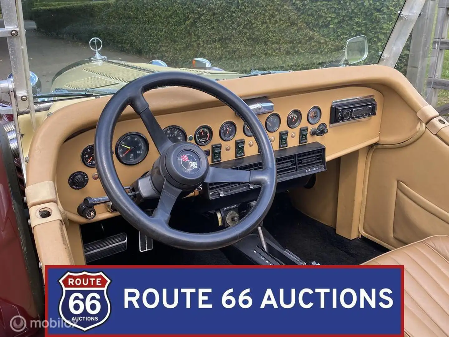 Oldtimer Excalibur Phantom III Negro - 2