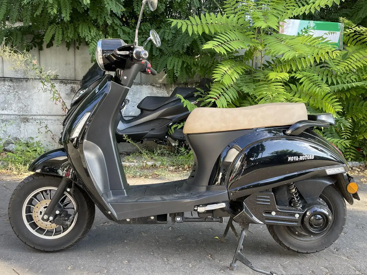 Overig Nova Motors e Roller Grace ab 15 Jahre fahrbar Zwart - 1