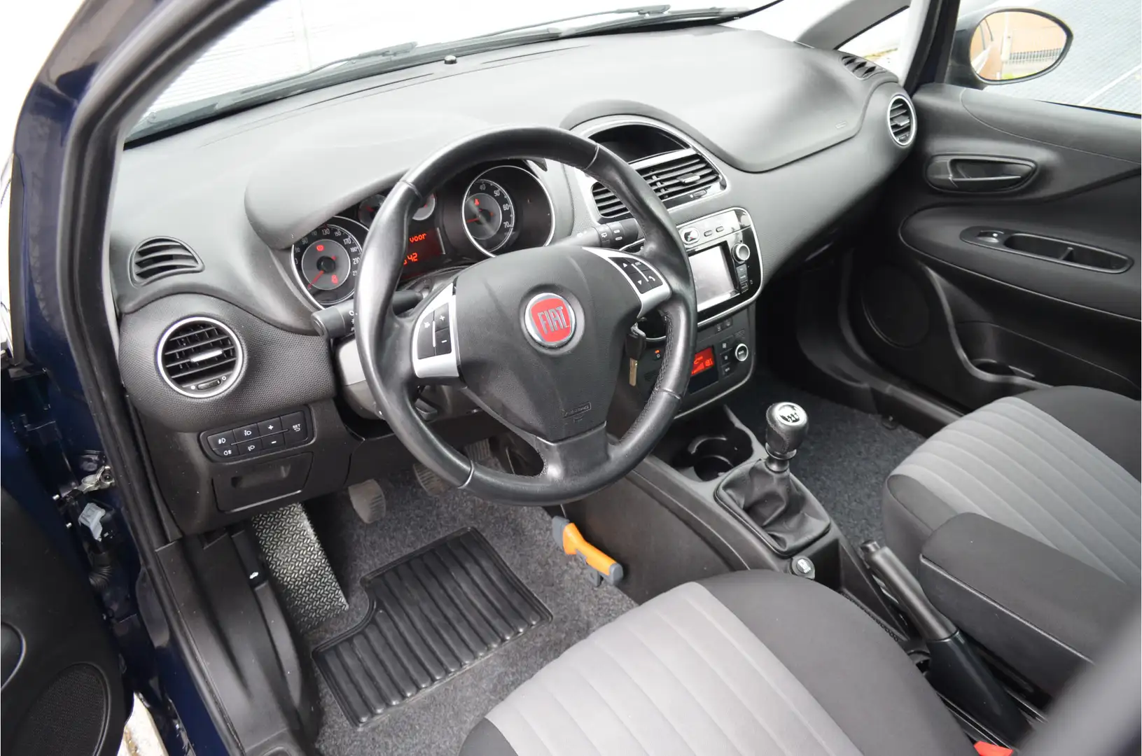 Fiat Punto Evo 0.9 TWIN AIR SEMPRE 5-DEURS | NAVIGATIE | CLIMATE Bleu - 2