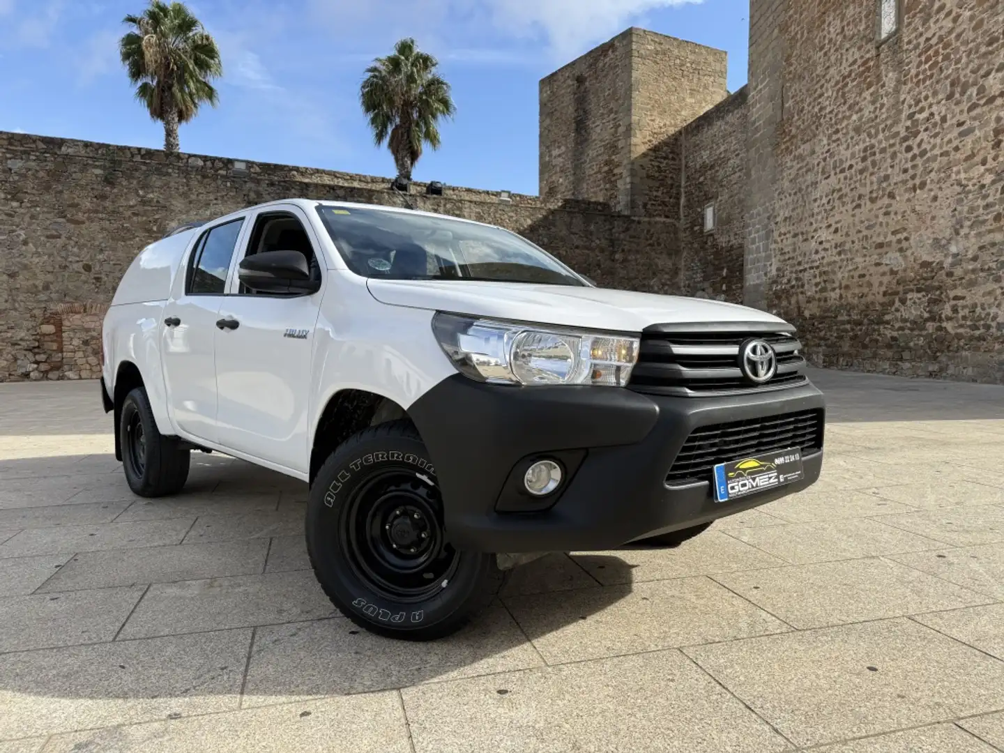 Toyota Hilux Cabina Doble GX Blanco - 2