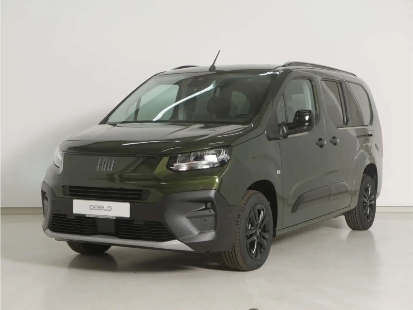 Fiat Doblo Cargo 1.5 BlueHDI L2H1 Kombi 7-Sitzer Grün - 2