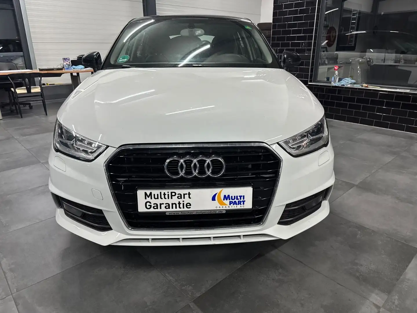 Audi A1 Sportback S LINE Weiß - 2