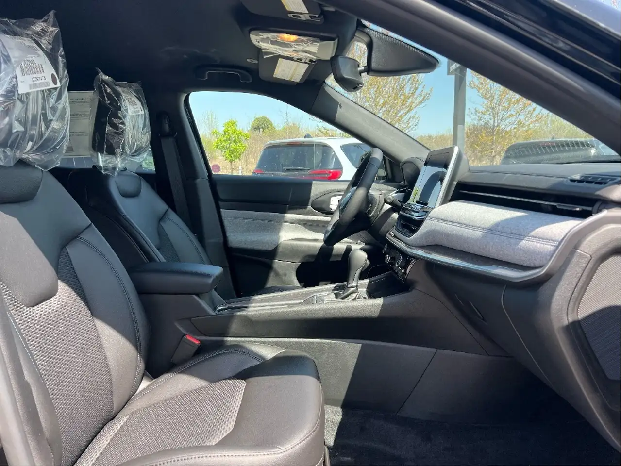 Jeep Compass photo Jeep Compass
