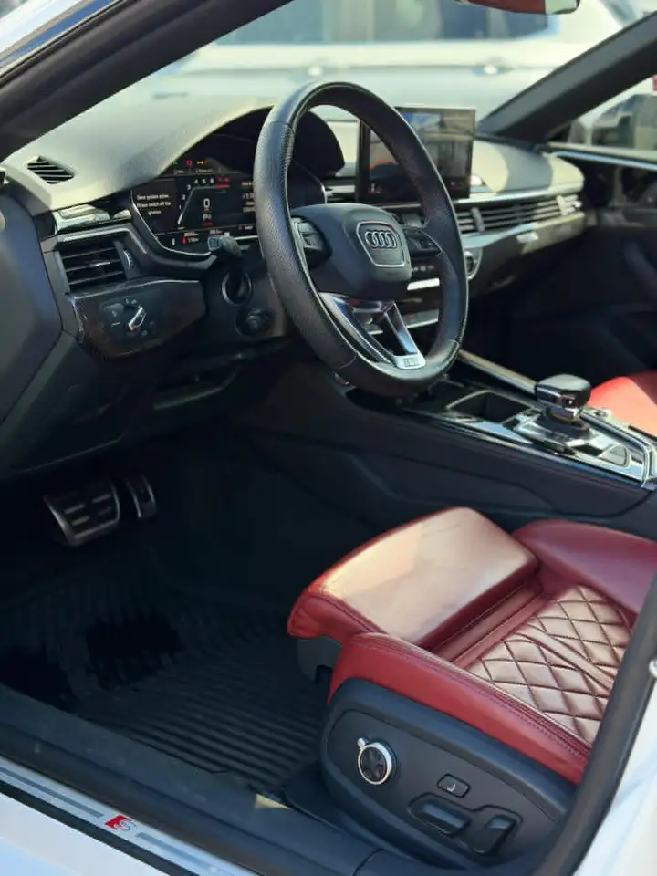 Audi S5 снимка Audi S5